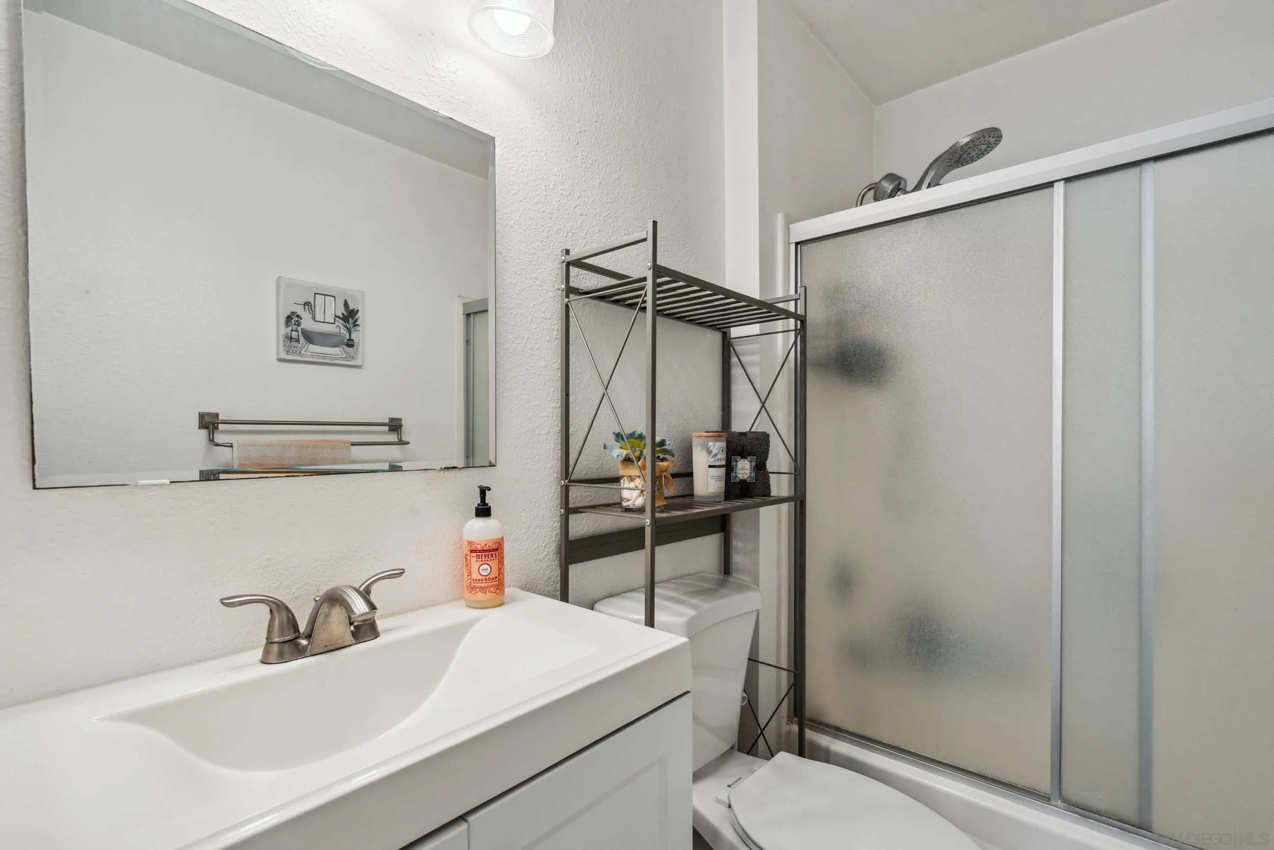 Photo #16: 250027589 Listing: Photo #16