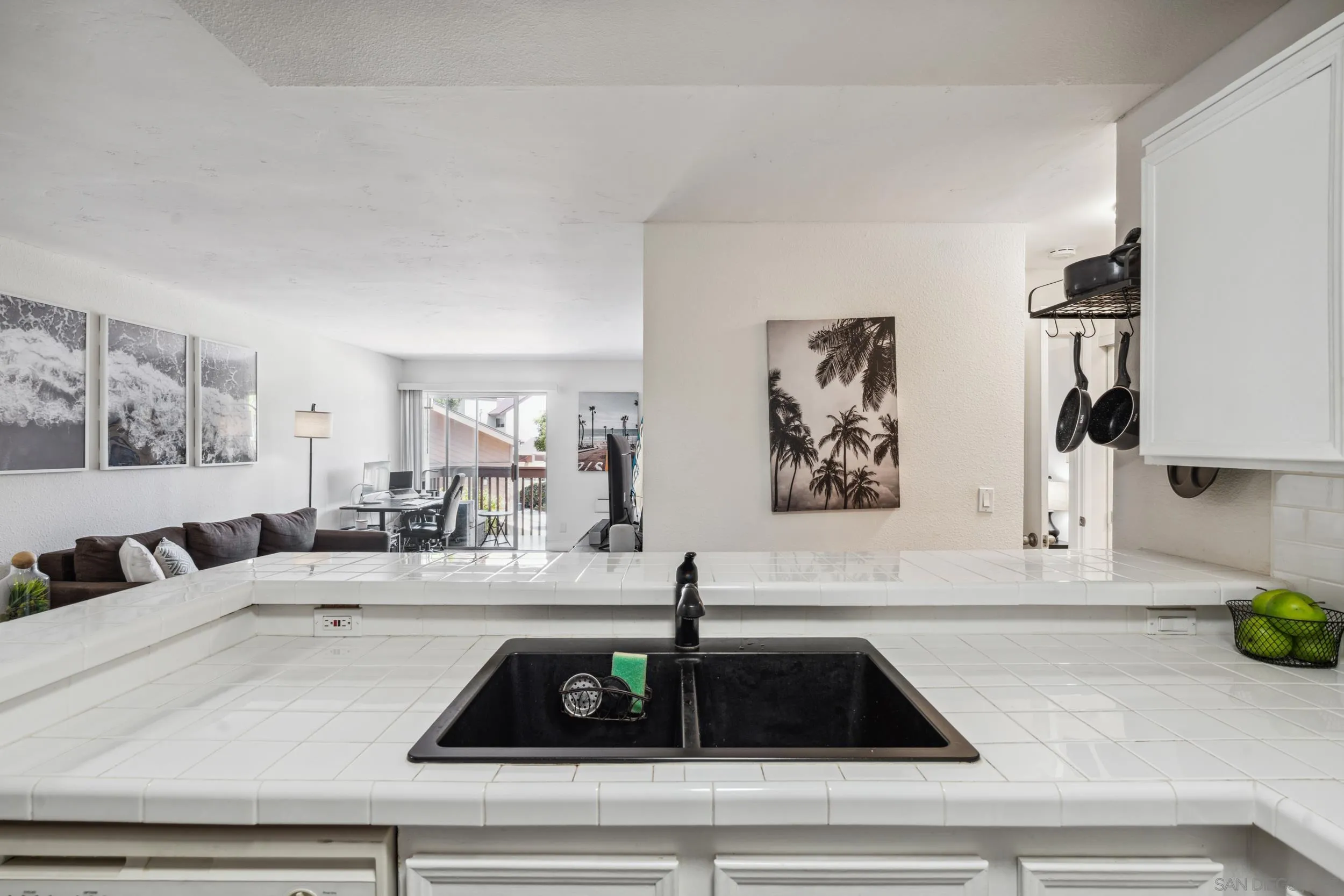 Photo #8: 250027589 Listing: Photo #8