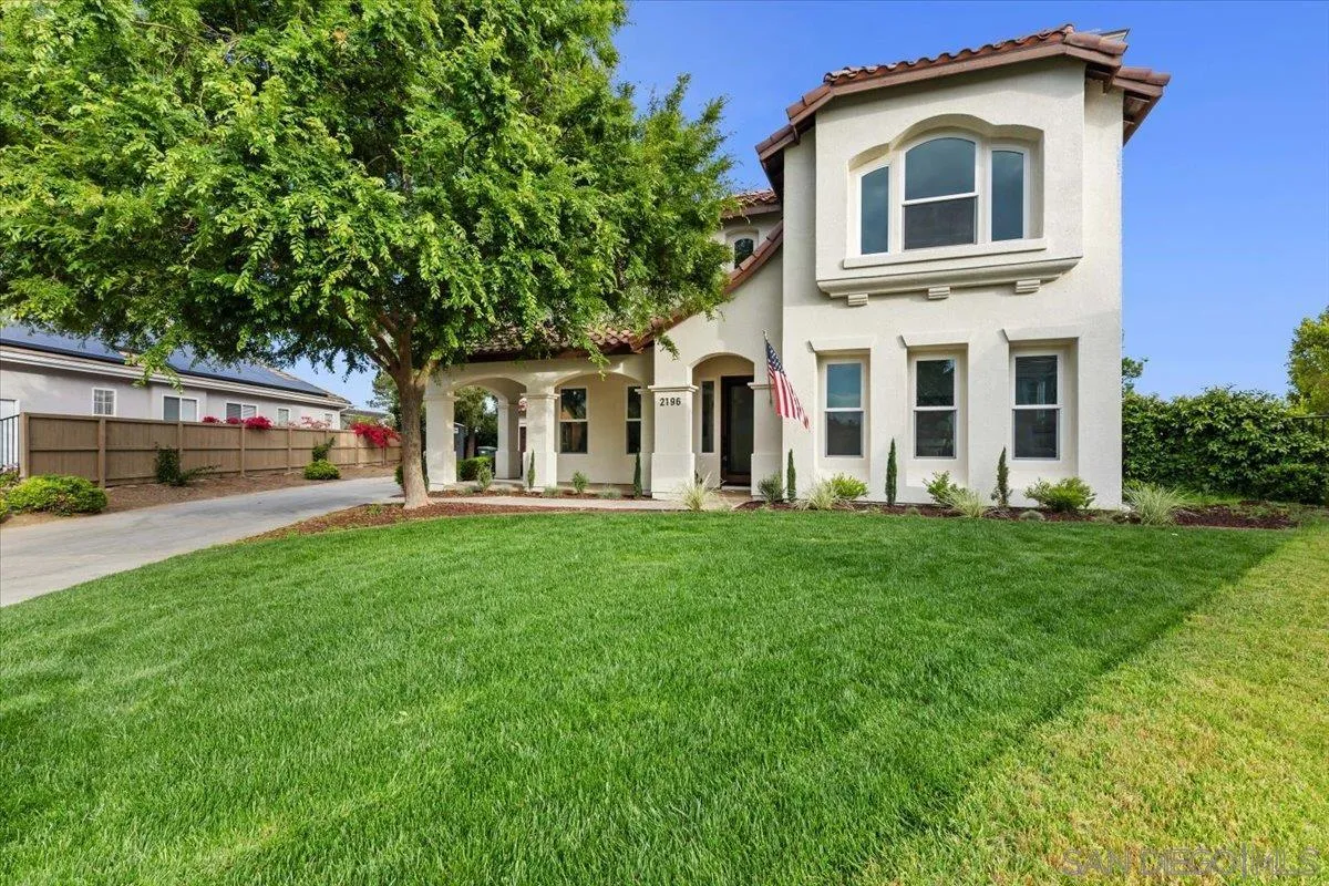 https://cdn.realtyfeed.com/cdn/127/250027622/89856dae409301299ae7985af9759c49.webp