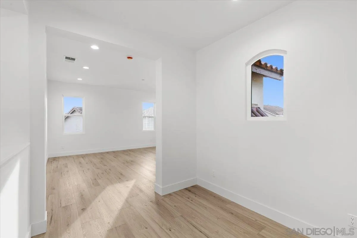 https://cdn.realtyfeed.com/cdn/127/250027622/d07a98b099e58c69d0ed460e9f629a1d.webp