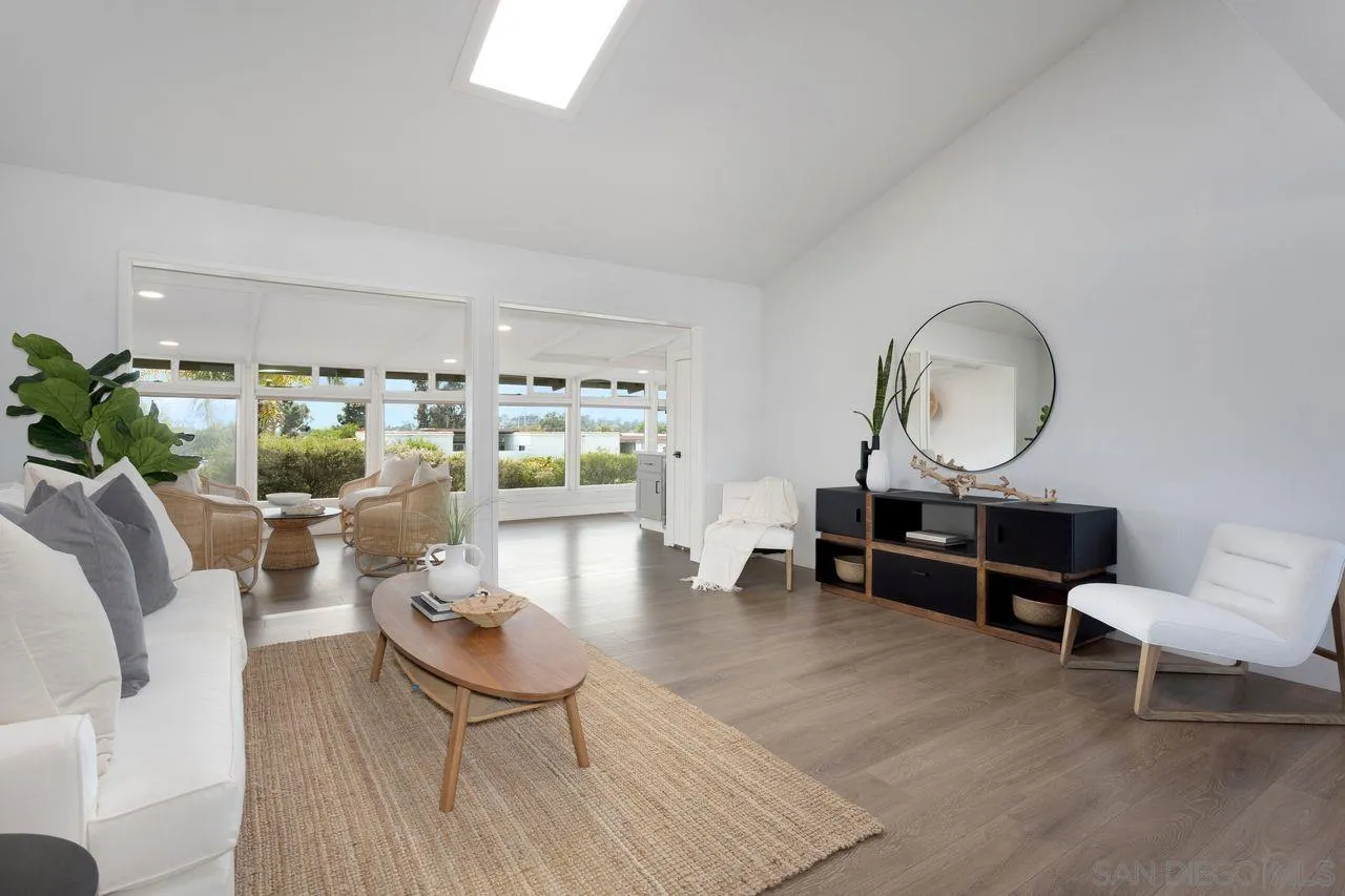 Photo #4: 250027624 Listing 