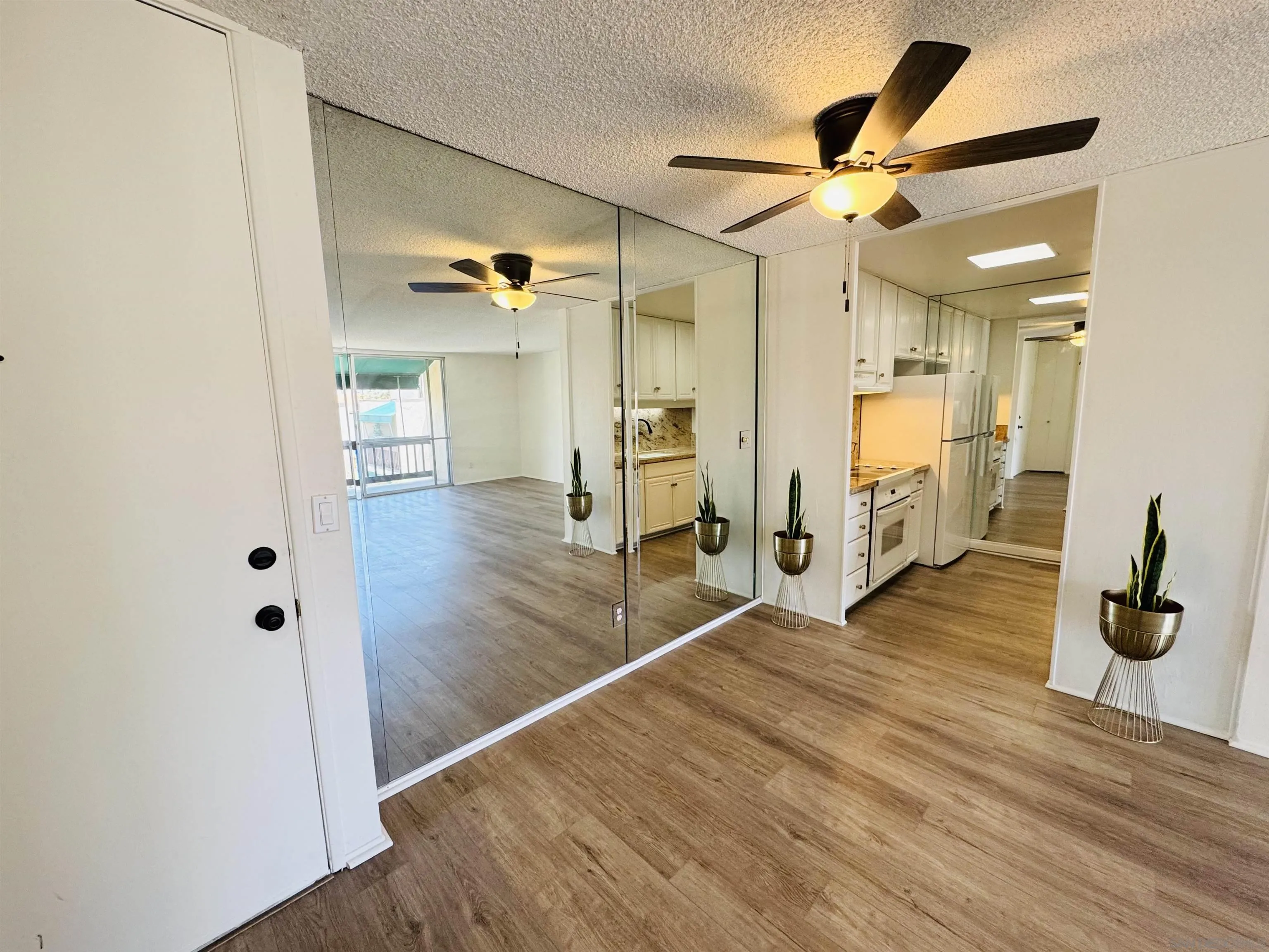 Photo #4: 250027644 Listing 