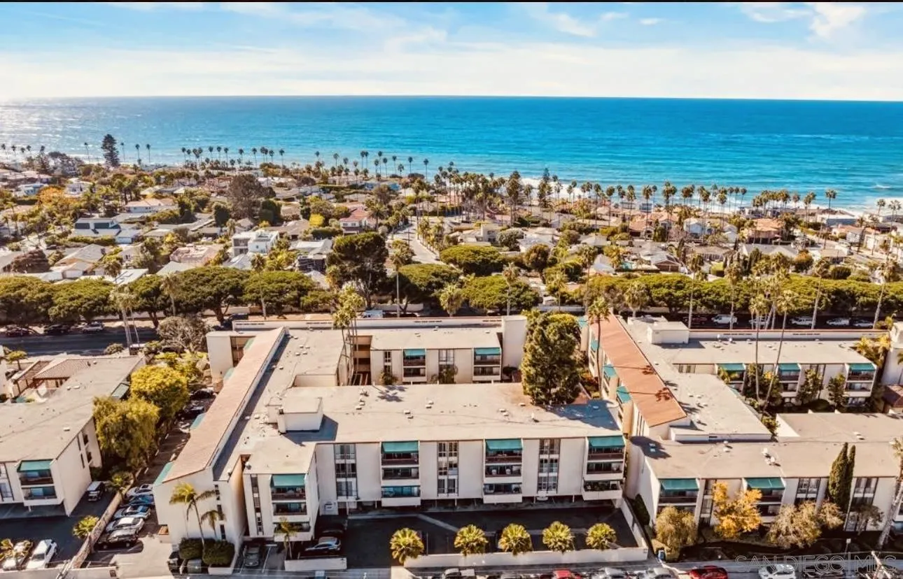 https://cdn.realtyfeed.com/cdn/127/250027644/75f7c495581ac5e33c5ce6ff018d2342.webp