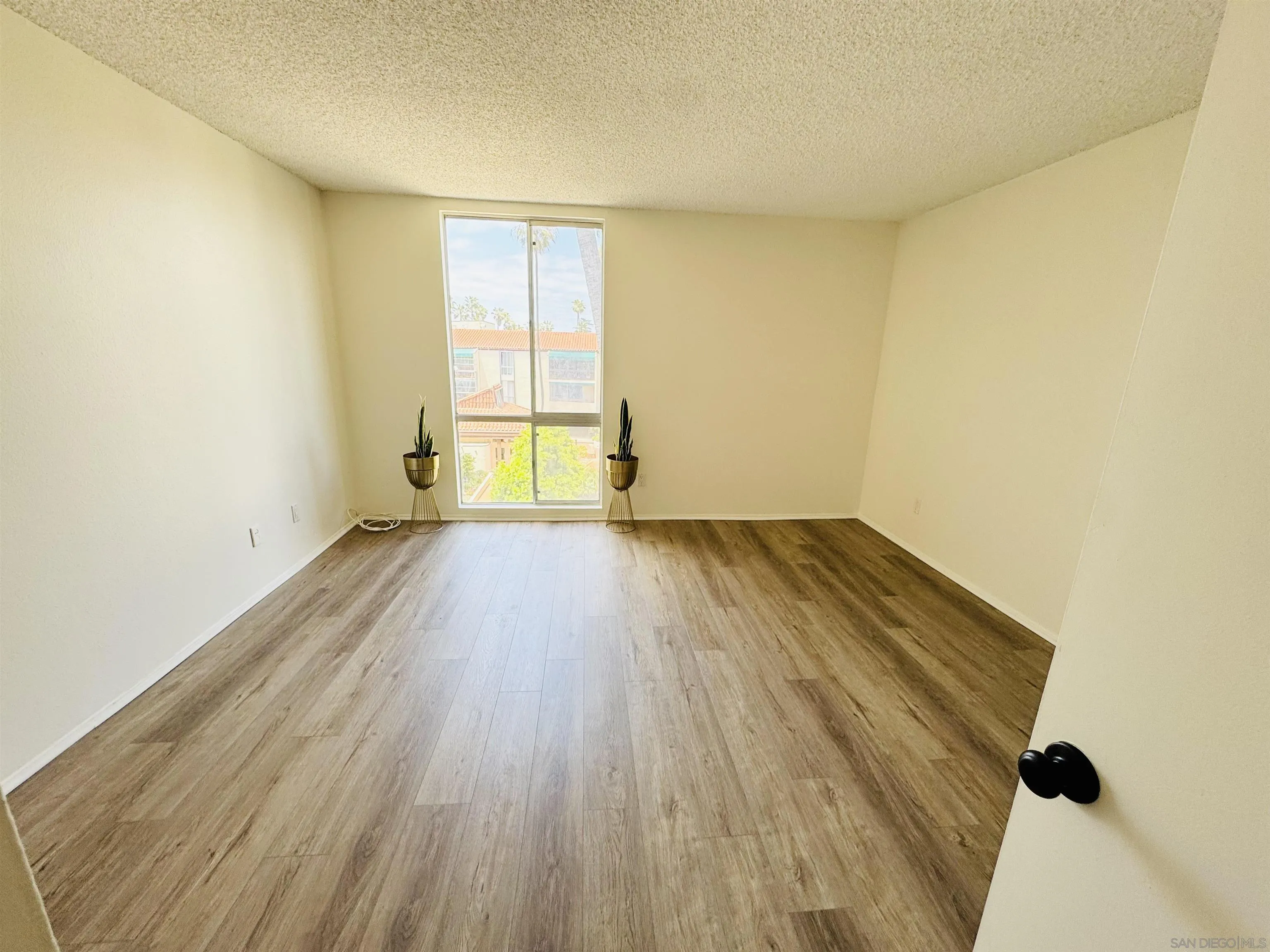 Photo #14: 250027644 Listing: Photo #14