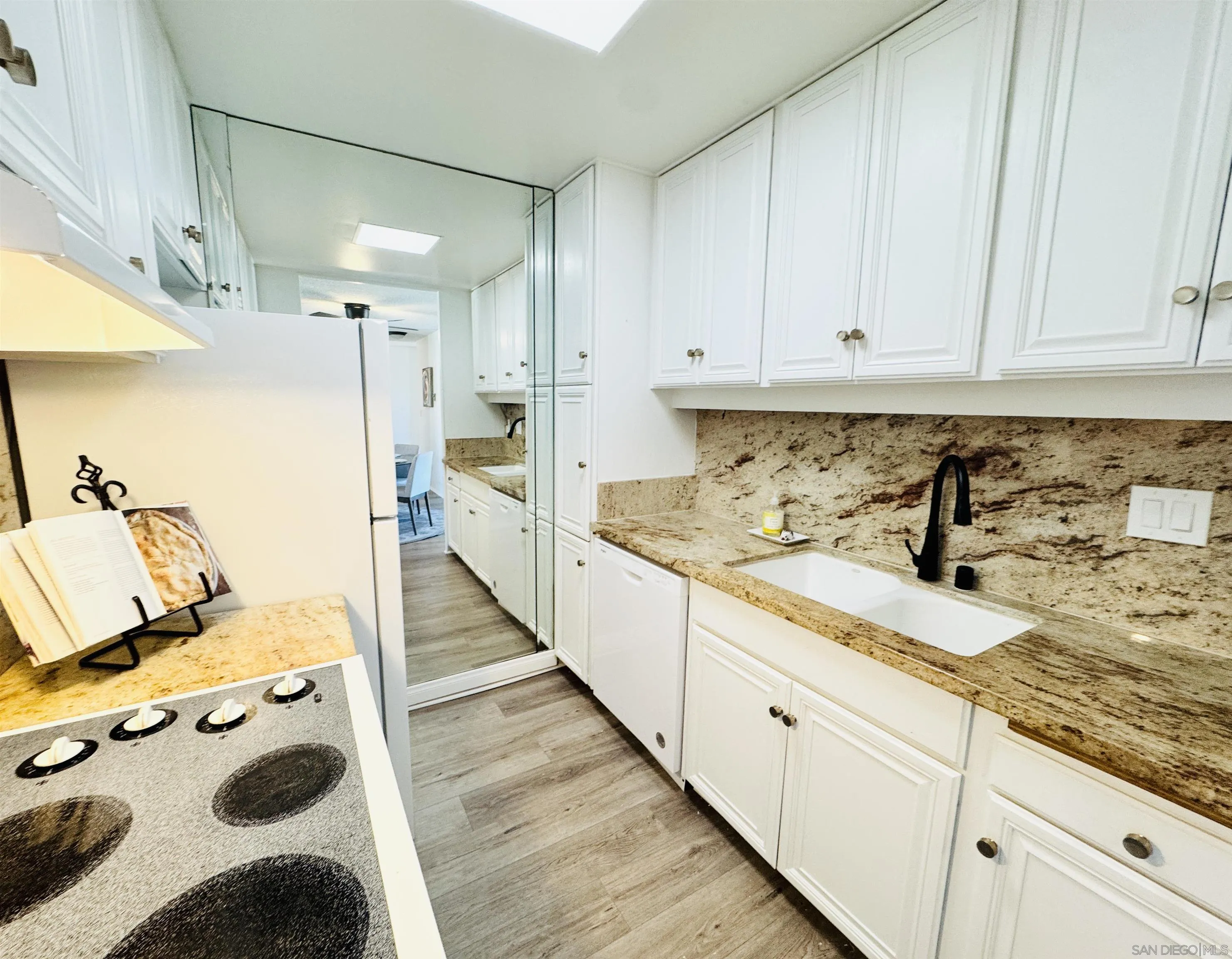 https://cdn.realtyfeed.com/cdn/127/250027644/e06420afbf88d52852b6185f6ecc7e7a.webp