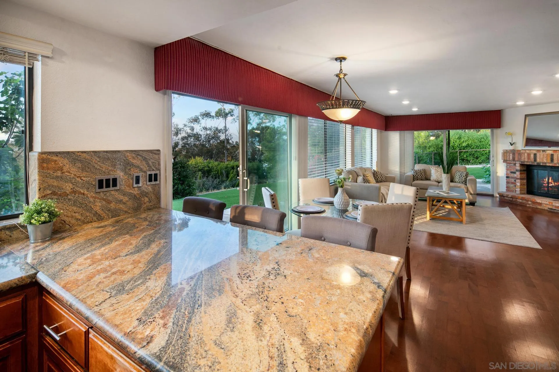 https://cdn.realtyfeed.com/cdn/127/250027656/0bac0023462bc129ec06af4c9827d076.webp