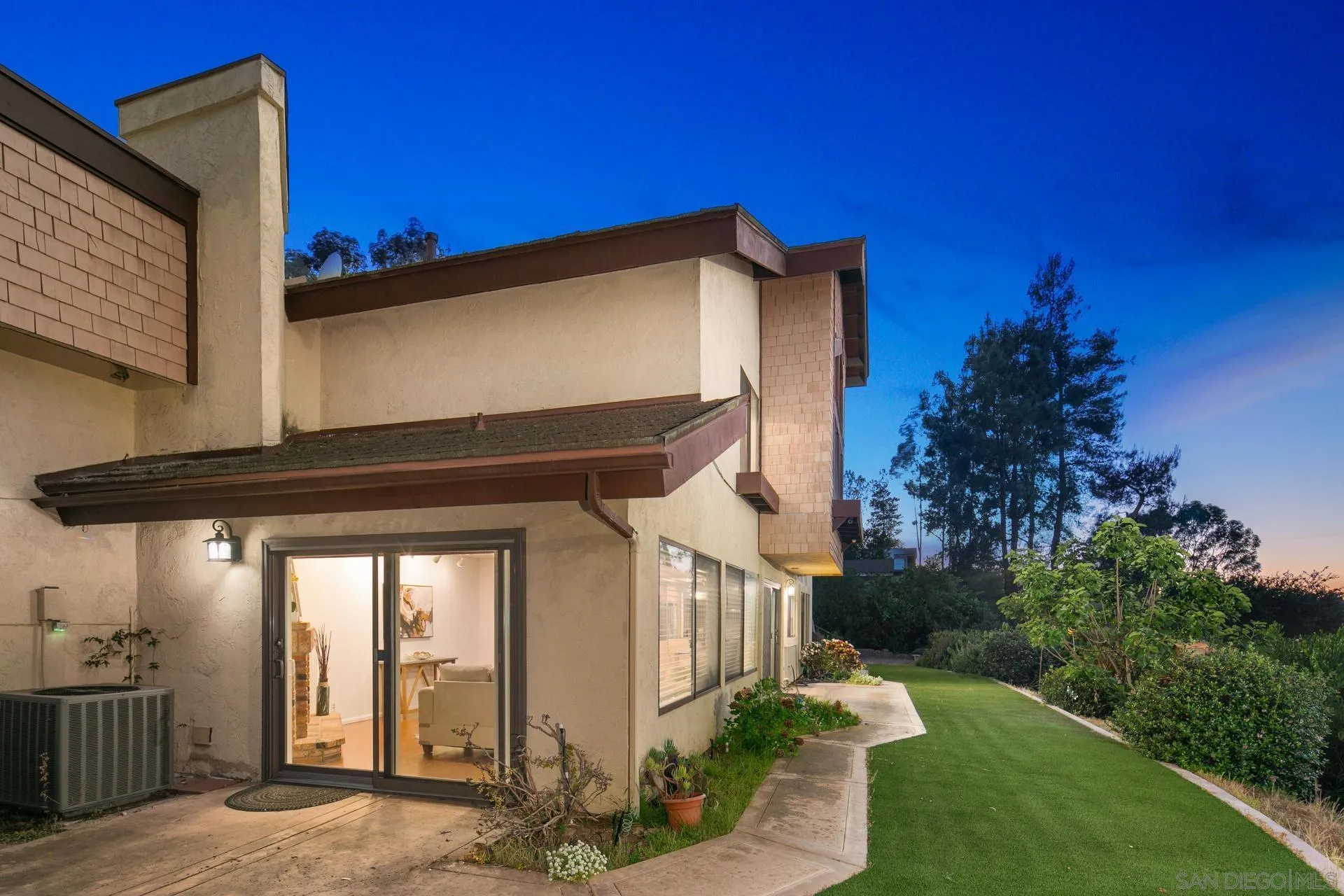 https://cdn.realtyfeed.com/cdn/127/250027656/5874a9694de61b326c59172a2571fbee.webp