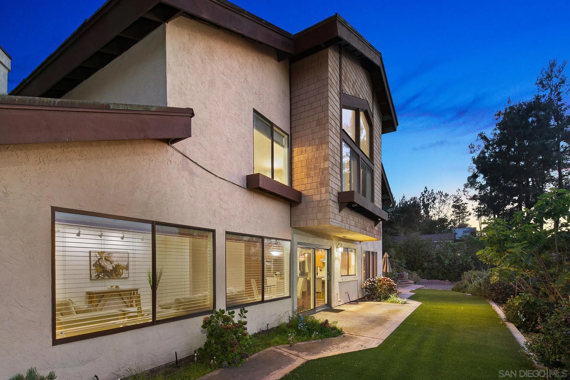 https://cdn.realtyfeed.com/cdn/127/250027656/896bf91c4356ac401faf5892b364792c.webp