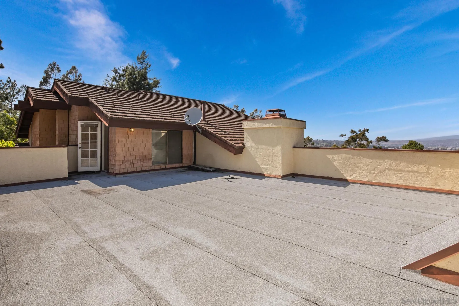 https://cdn.realtyfeed.com/cdn/127/250027656/ad0e55cf6531b21b6de99778256d6c5d.webp