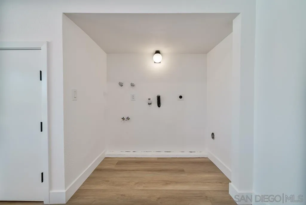 https://cdn.realtyfeed.com/cdn/127/250027673/4157a7e0a7ac7647ec880c9c983728f3.webp