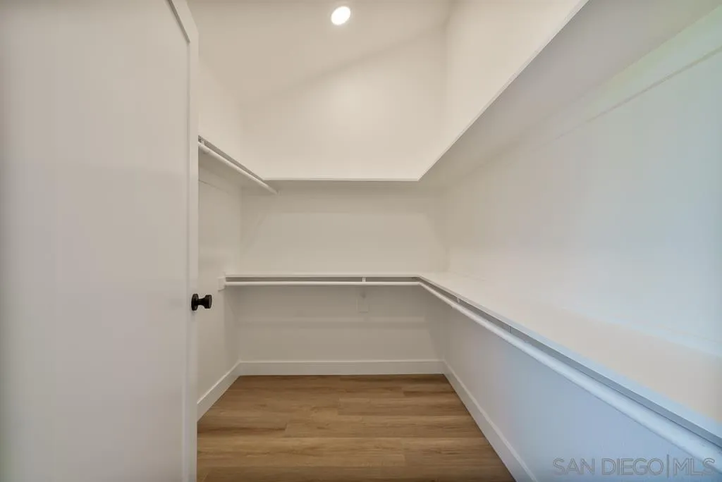 https://cdn.realtyfeed.com/cdn/127/250027673/4a2c73fc1328772e8f1ba57506b00e99.webp