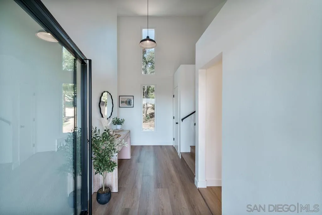 https://cdn.realtyfeed.com/cdn/127/250027673/8c3e3fbf37ee6d538535f1283b0504fa.webp
