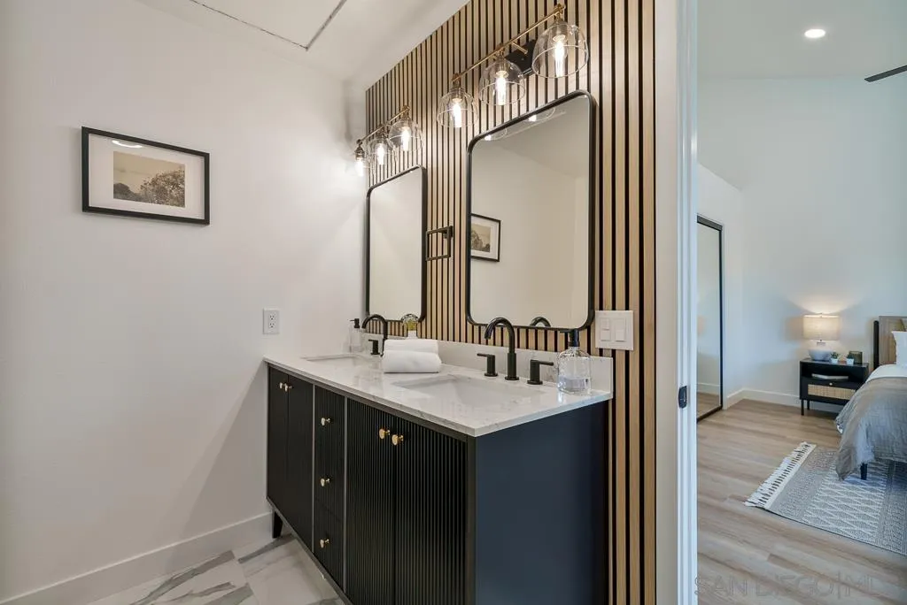 https://cdn.realtyfeed.com/cdn/127/250027673/e76711837c0074c84c3187ea810fcd9c.webp