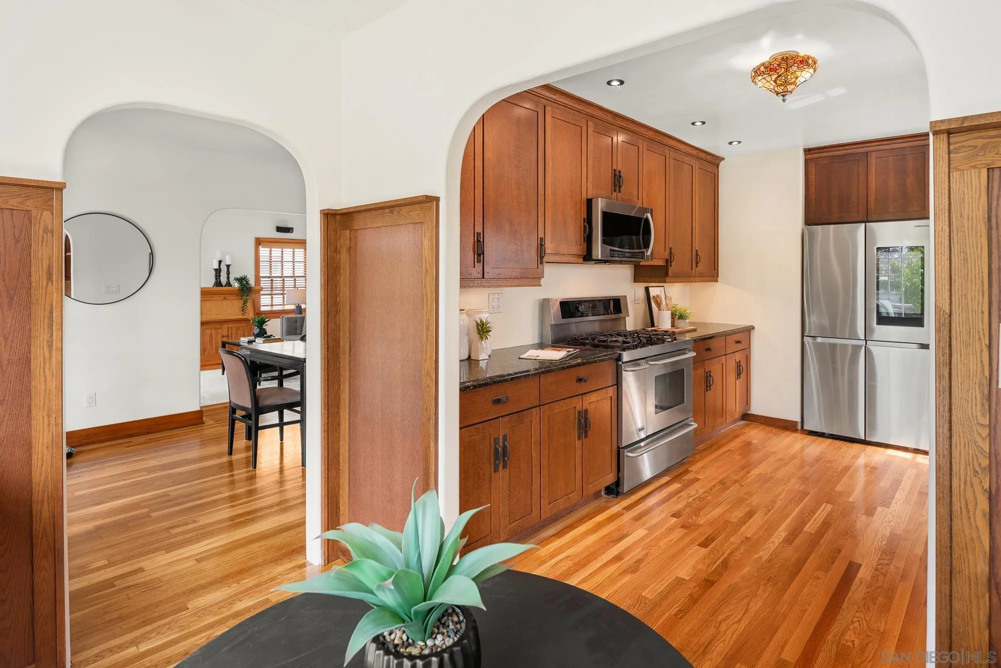 https://cdn.realtyfeed.com/cdn/127/250027683/b9d3b7f2a986c6793a4223338e5b00b4.webp