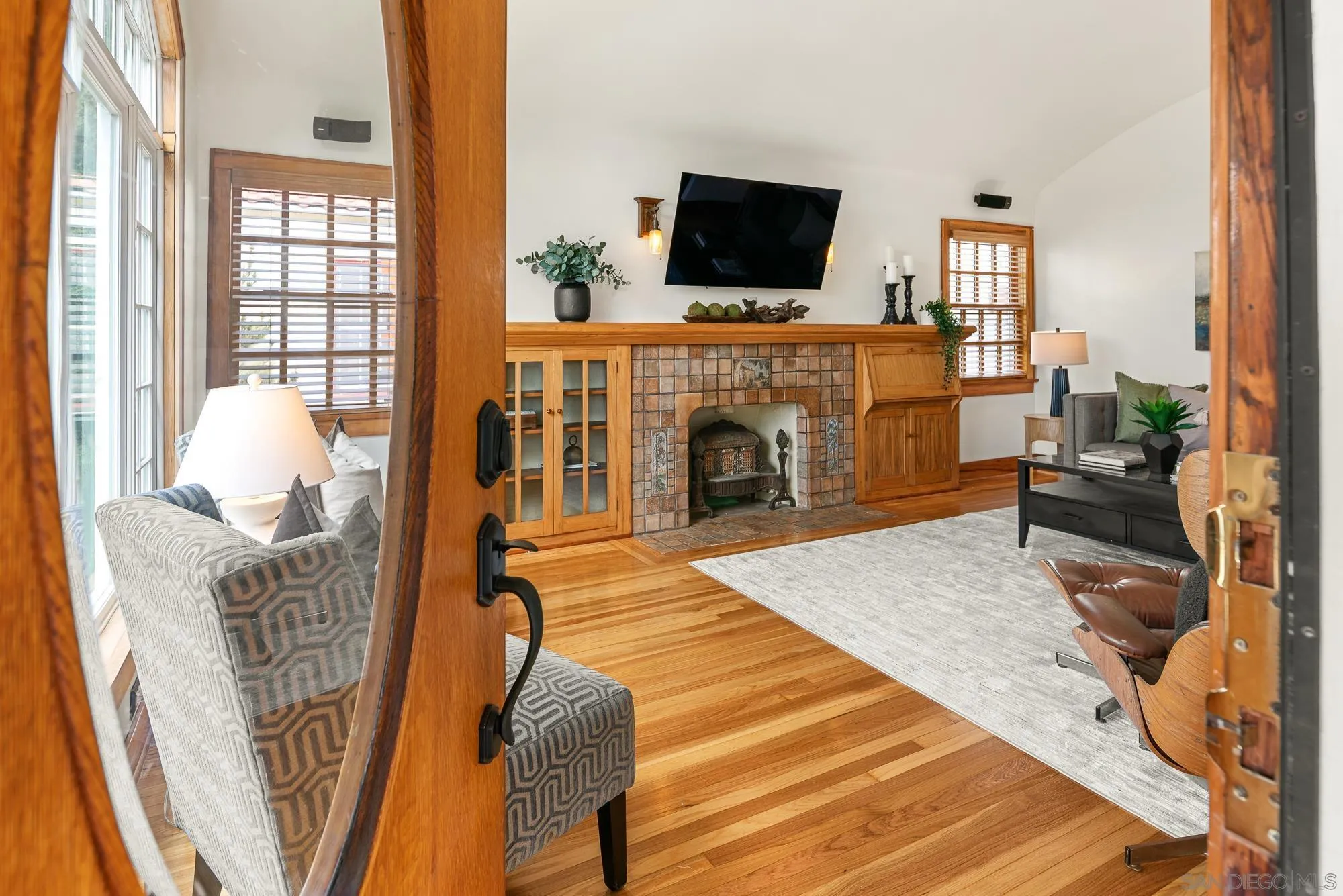 https://cdn.realtyfeed.com/cdn/127/250027683/e8fd550f23a997b1cf8e46bf903c1ccf.webp