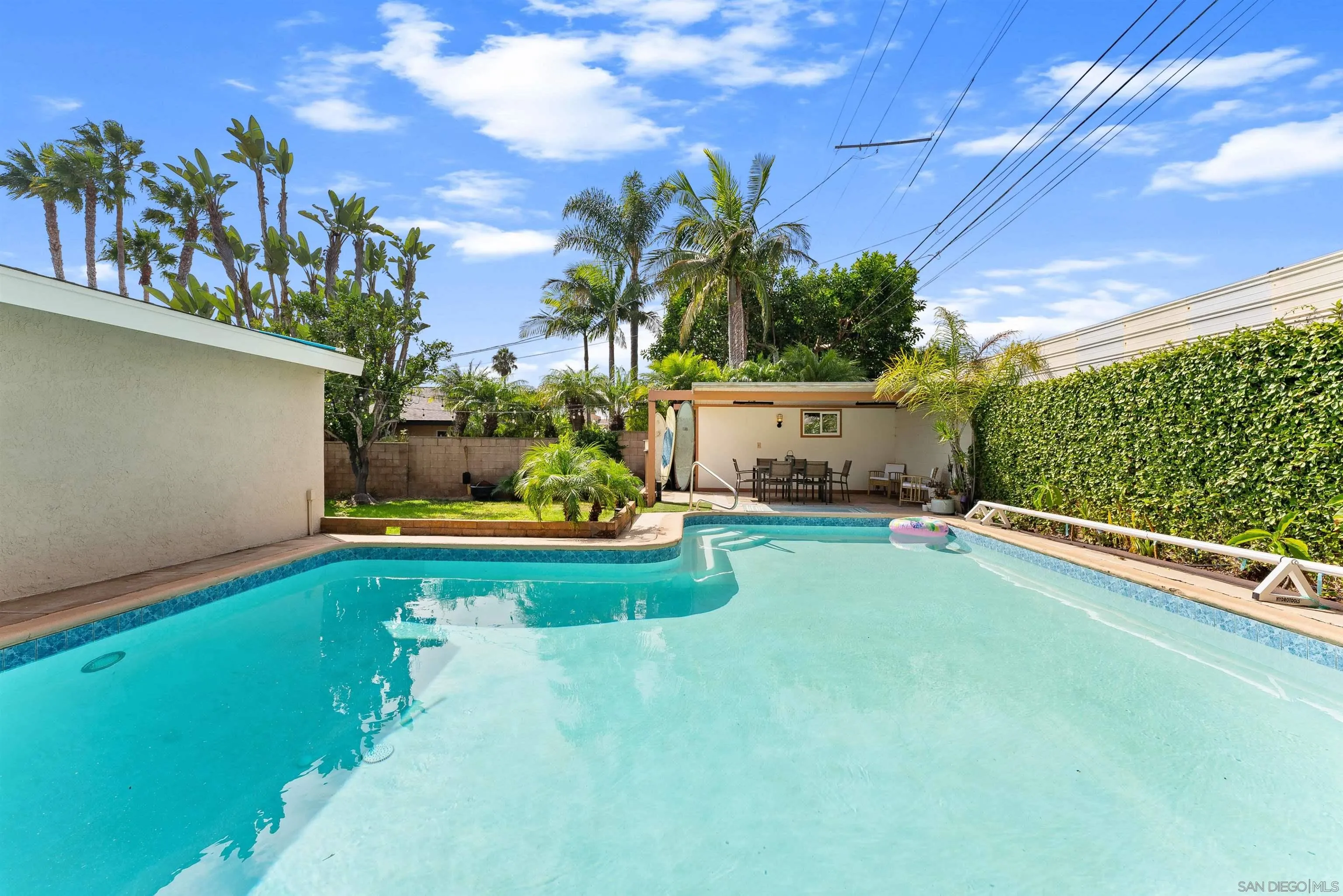 https://cdn.realtyfeed.com/cdn/127/250027704/73afb04069f4d8c4fd4f0e061a02c12a.webp