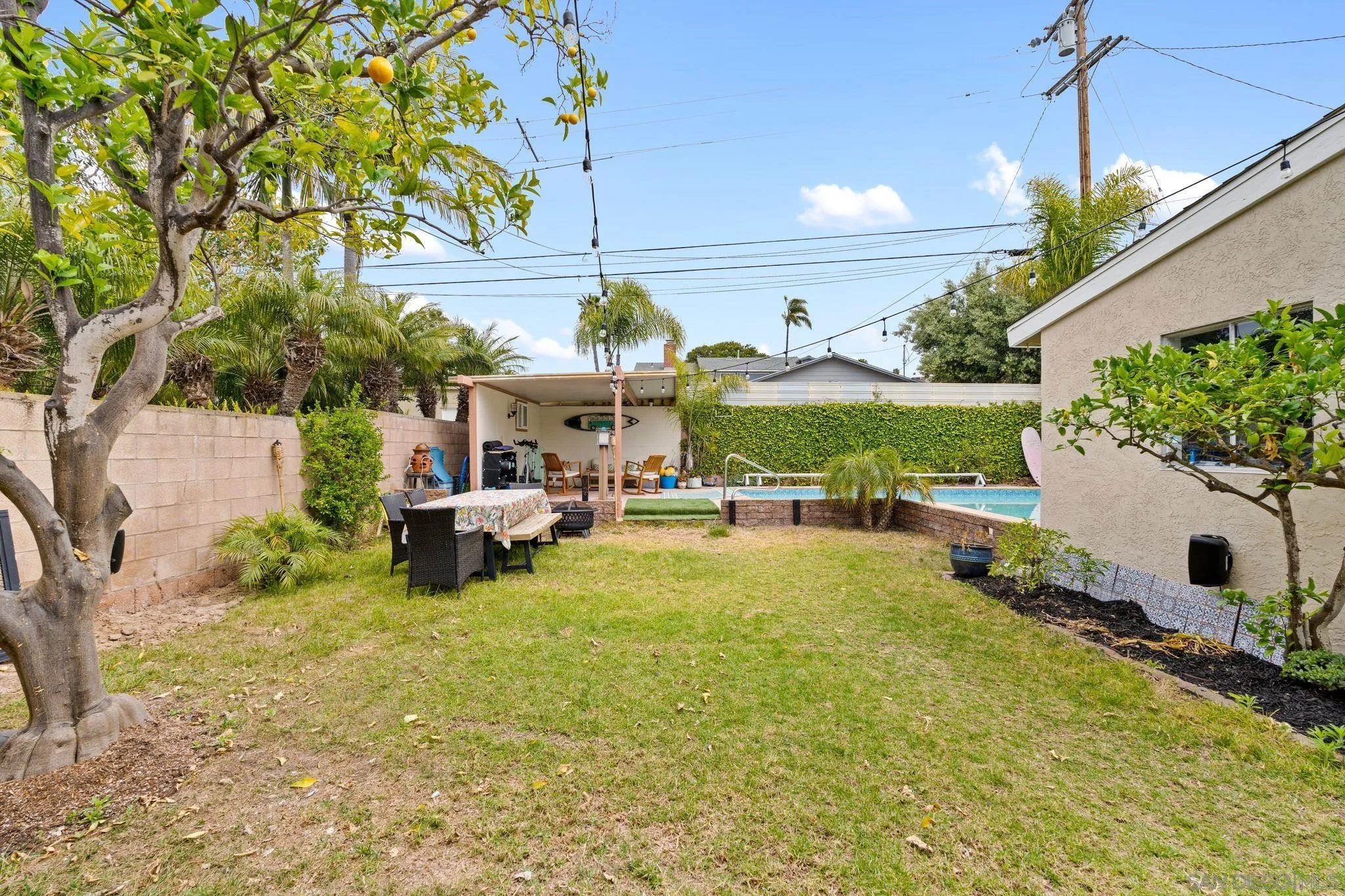 https://cdn.realtyfeed.com/cdn/127/250027704/94dce62bd0c70dd4b3ac138d11d1e3f7.webp
