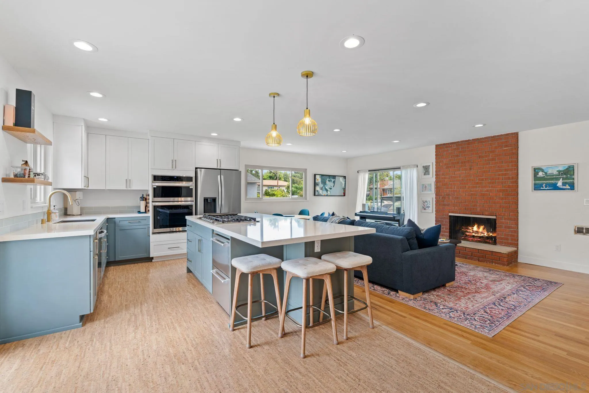 https://cdn.realtyfeed.com/cdn/127/250027704/e626b9b6709a0e21fe671d0976e23694.webp