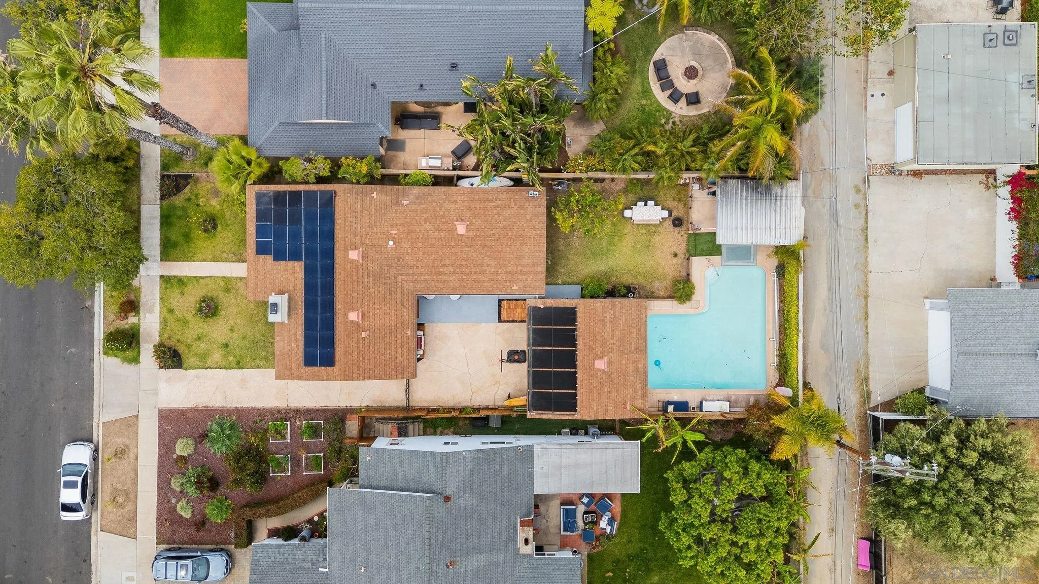 https://cdn.realtyfeed.com/cdn/127/250027704/ef40a8af901458a63c1cd6e42fb2e83c.webp