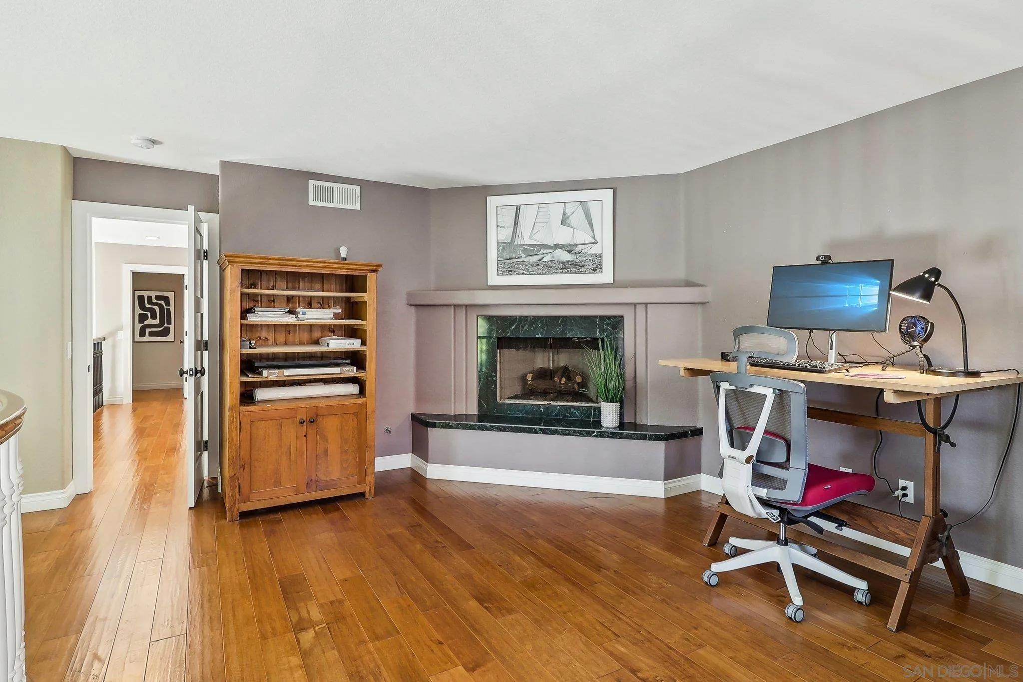 https://cdn.realtyfeed.com/cdn/127/250027718/03dac70daccc1ac4cf057d1889df0cfd.webp