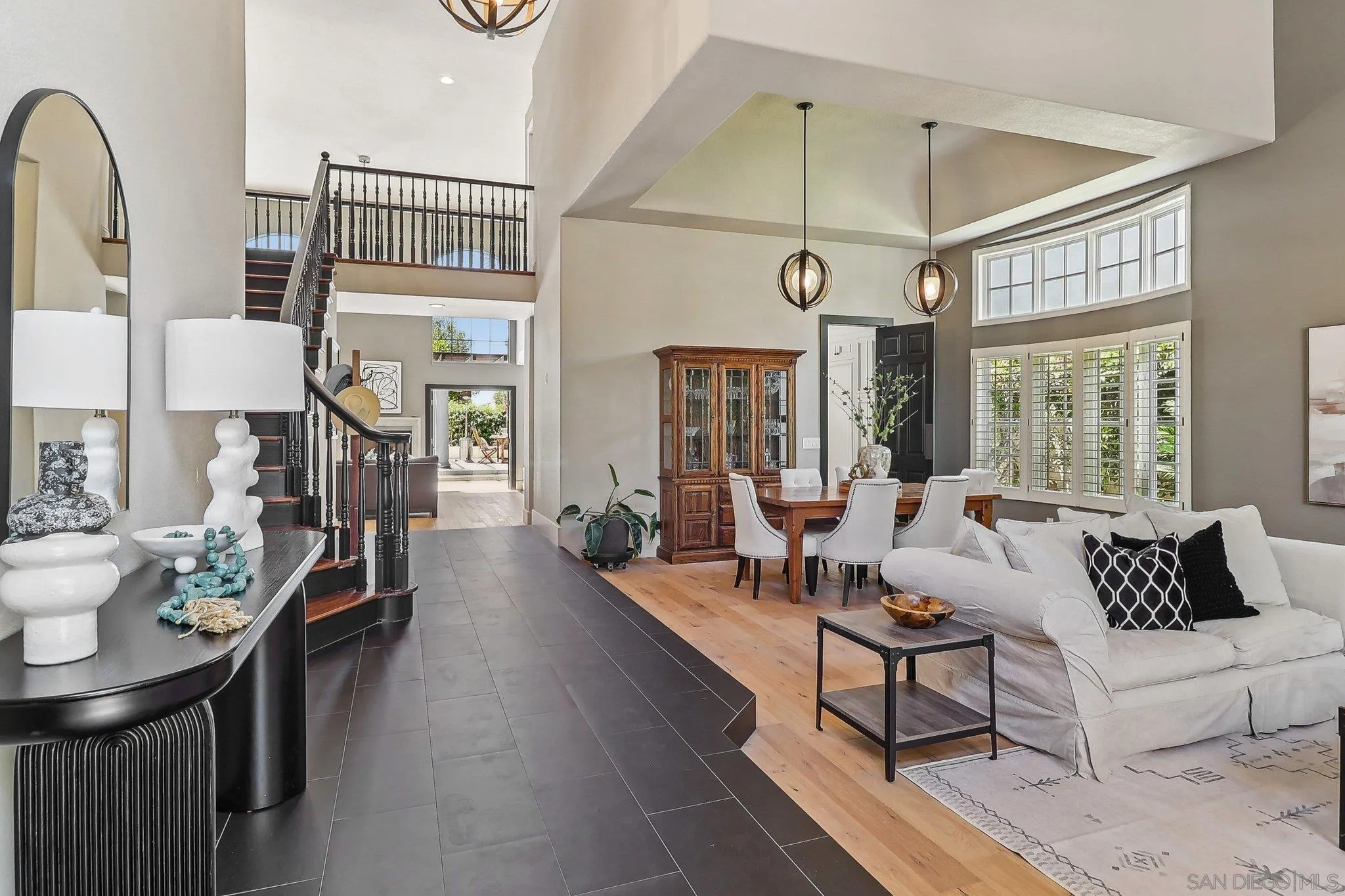 https://cdn.realtyfeed.com/cdn/127/250027718/39b5fdb52dcdd90ce2b9b6321d5c3a6f.webp