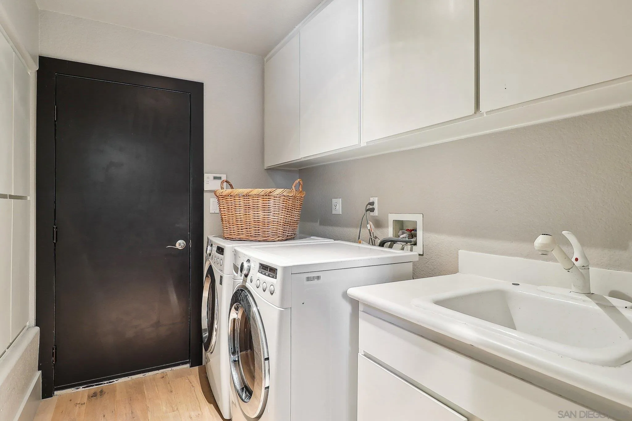 https://cdn.realtyfeed.com/cdn/127/250027718/5e891add123cbf10f1d7e804c9918a2f.webp