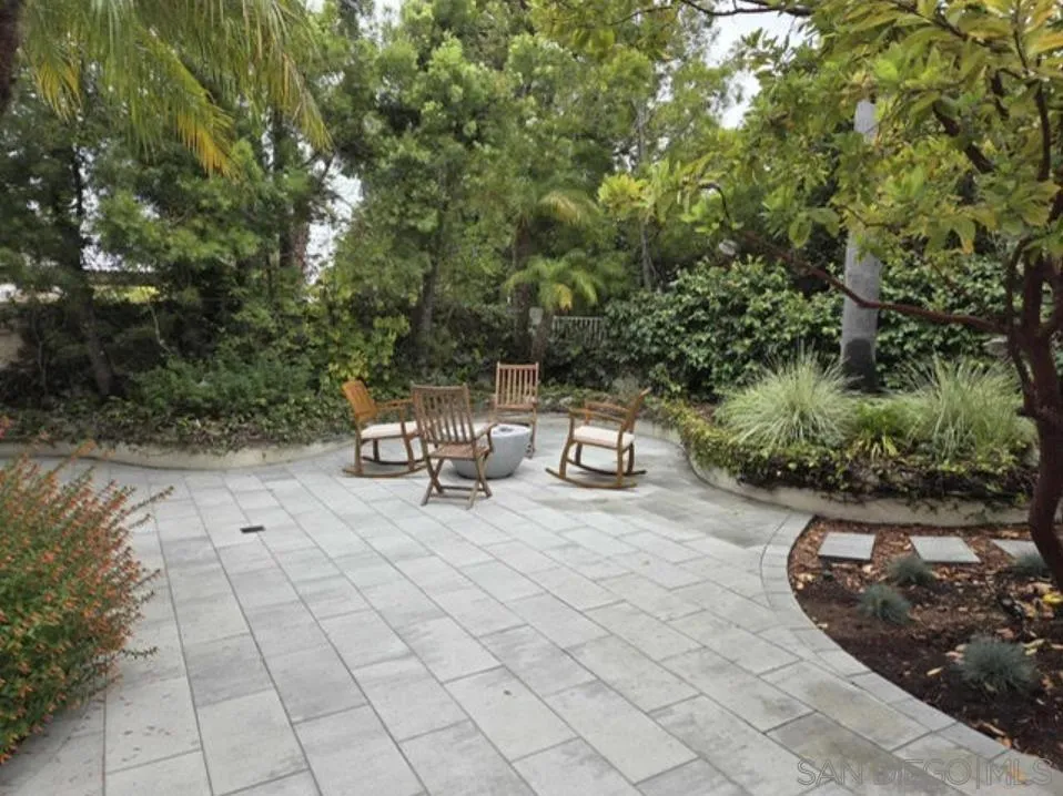 https://cdn.realtyfeed.com/cdn/127/250027718/7455c1a0de1c9cfa1db68dbf7a9319af.webp