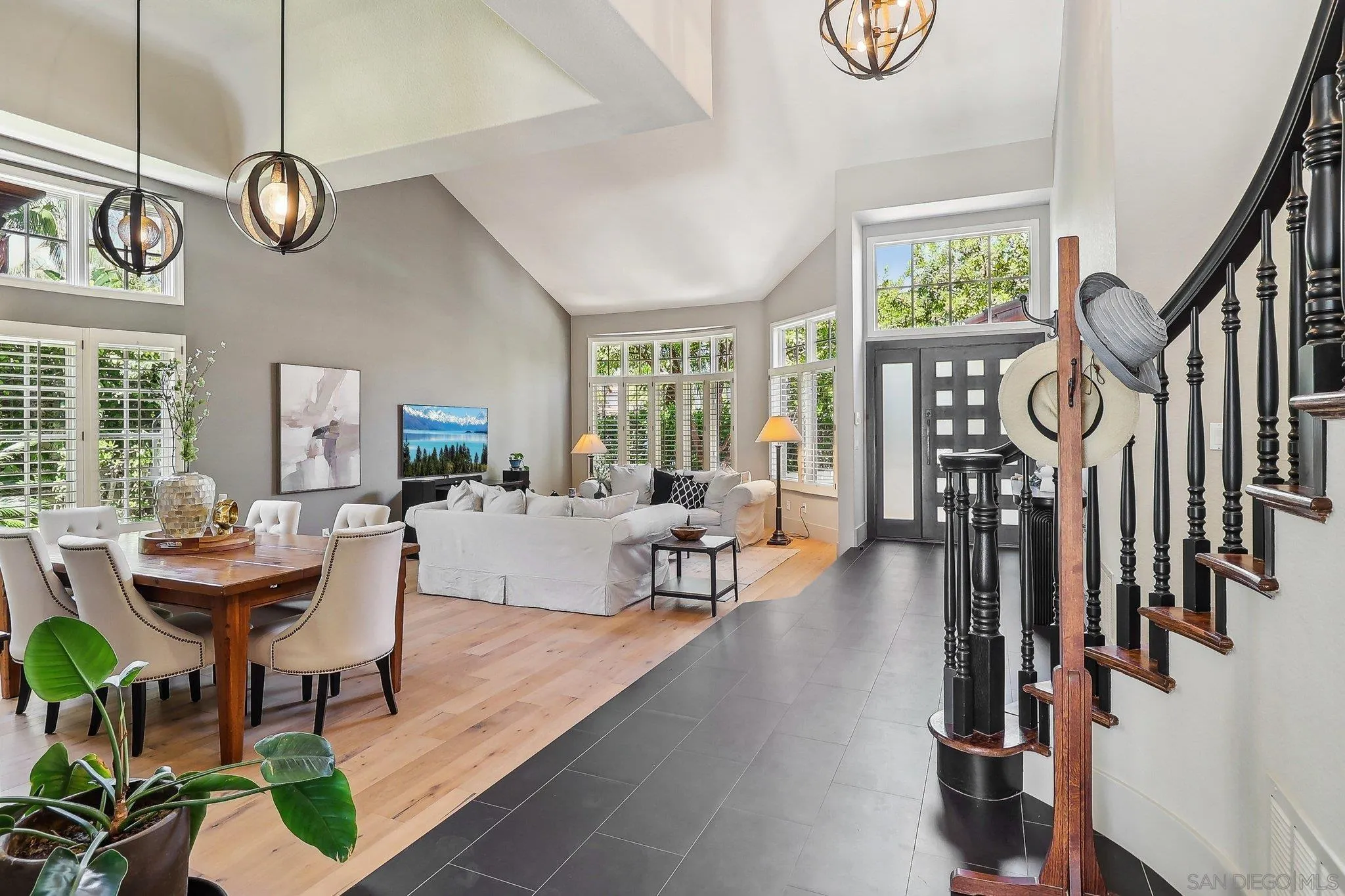 https://cdn.realtyfeed.com/cdn/127/250027718/ca0203067f5e19d45a000a31d7893bea.webp