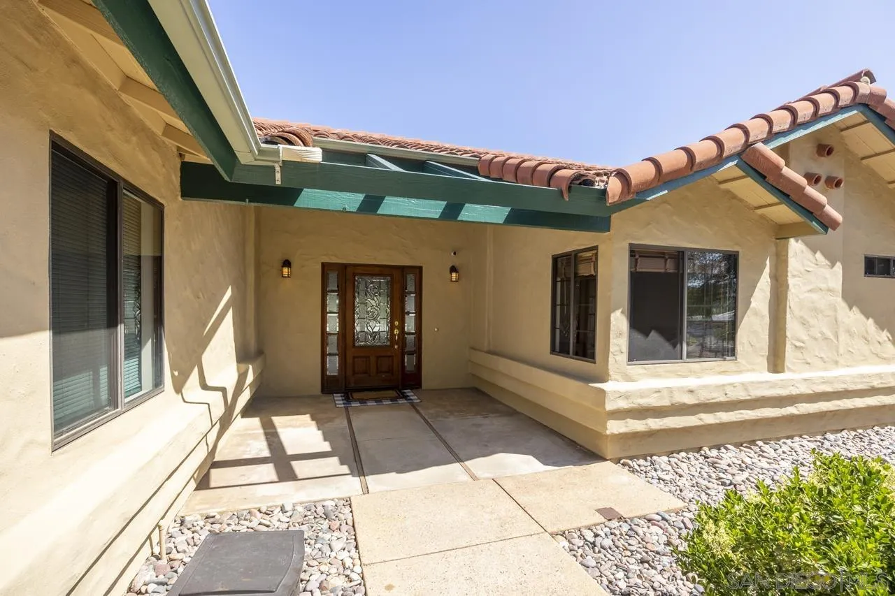 https://cdn.realtyfeed.com/cdn/127/250027742/6dc7f23f67c47c9d9bdb768dac15c7aa.webp