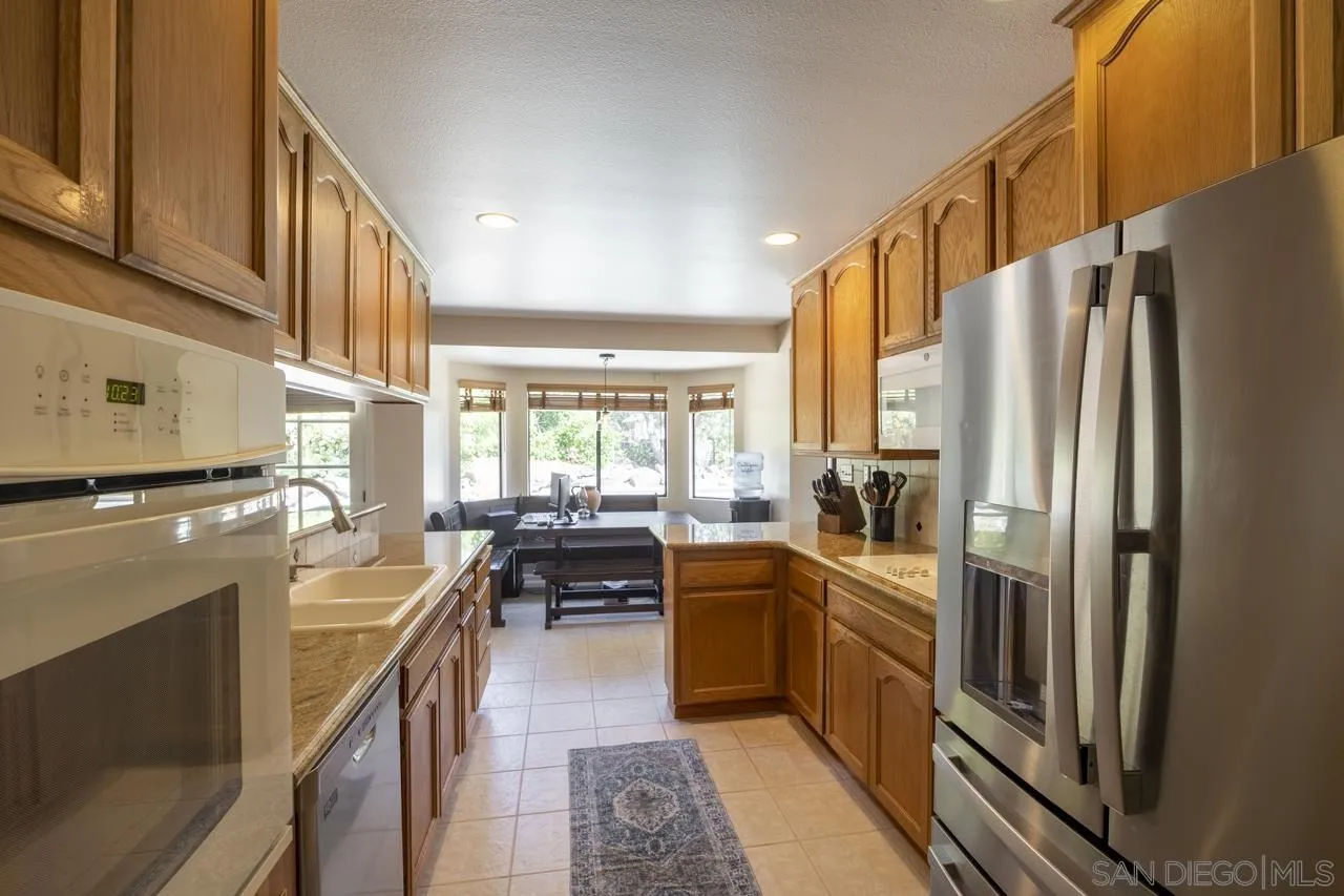https://cdn.realtyfeed.com/cdn/127/250027742/ac4dd7d70e2ed0a7727b48c8d3cf7726.webp