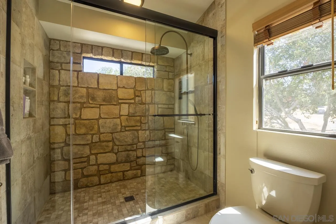 https://cdn.realtyfeed.com/cdn/127/250027742/ca18f78fda565df01edd80d2b80b91c6.webp
