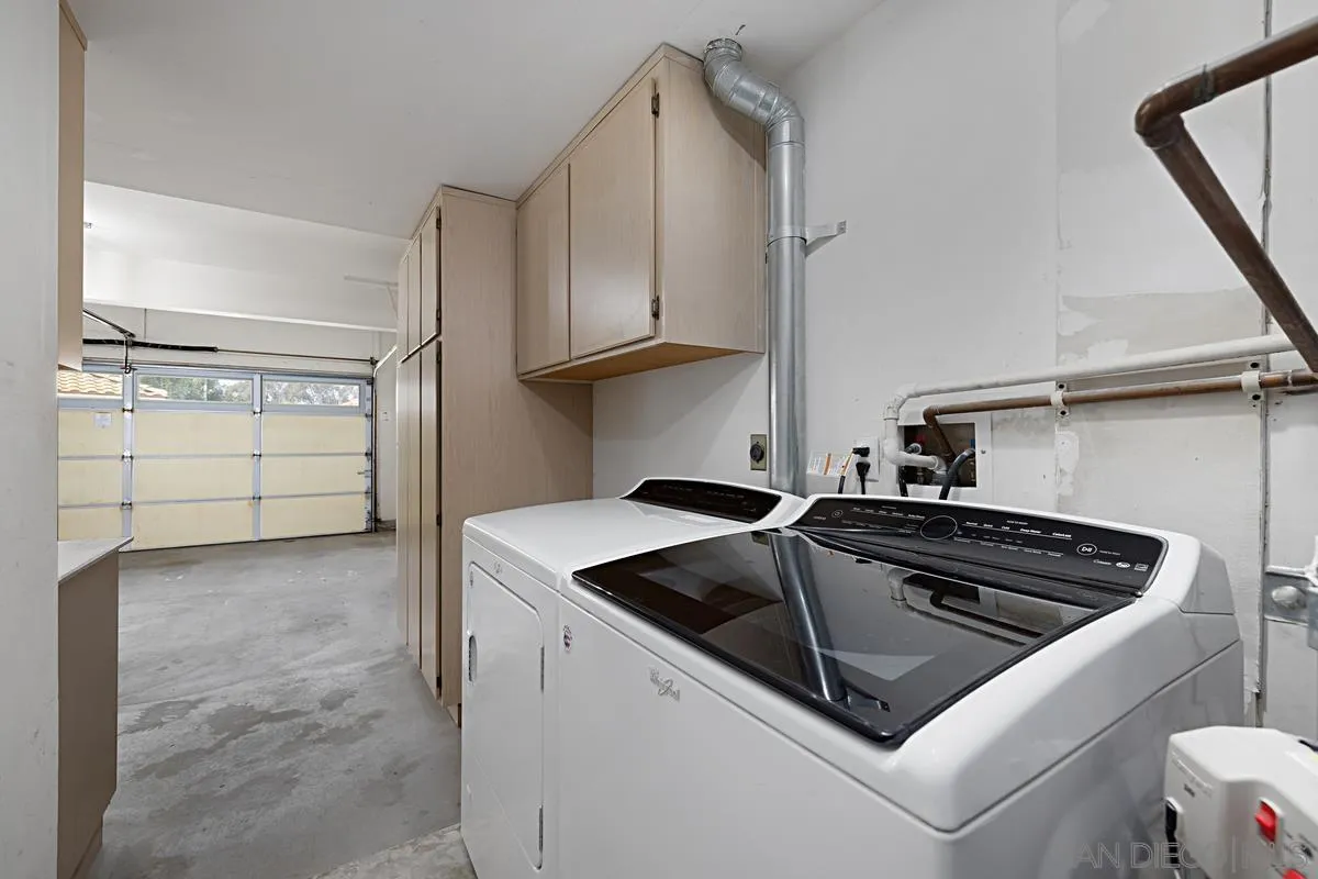 https://cdn.realtyfeed.com/cdn/127/250027777/4aaf0200ff76c251af400e16d0ab95f1.webp