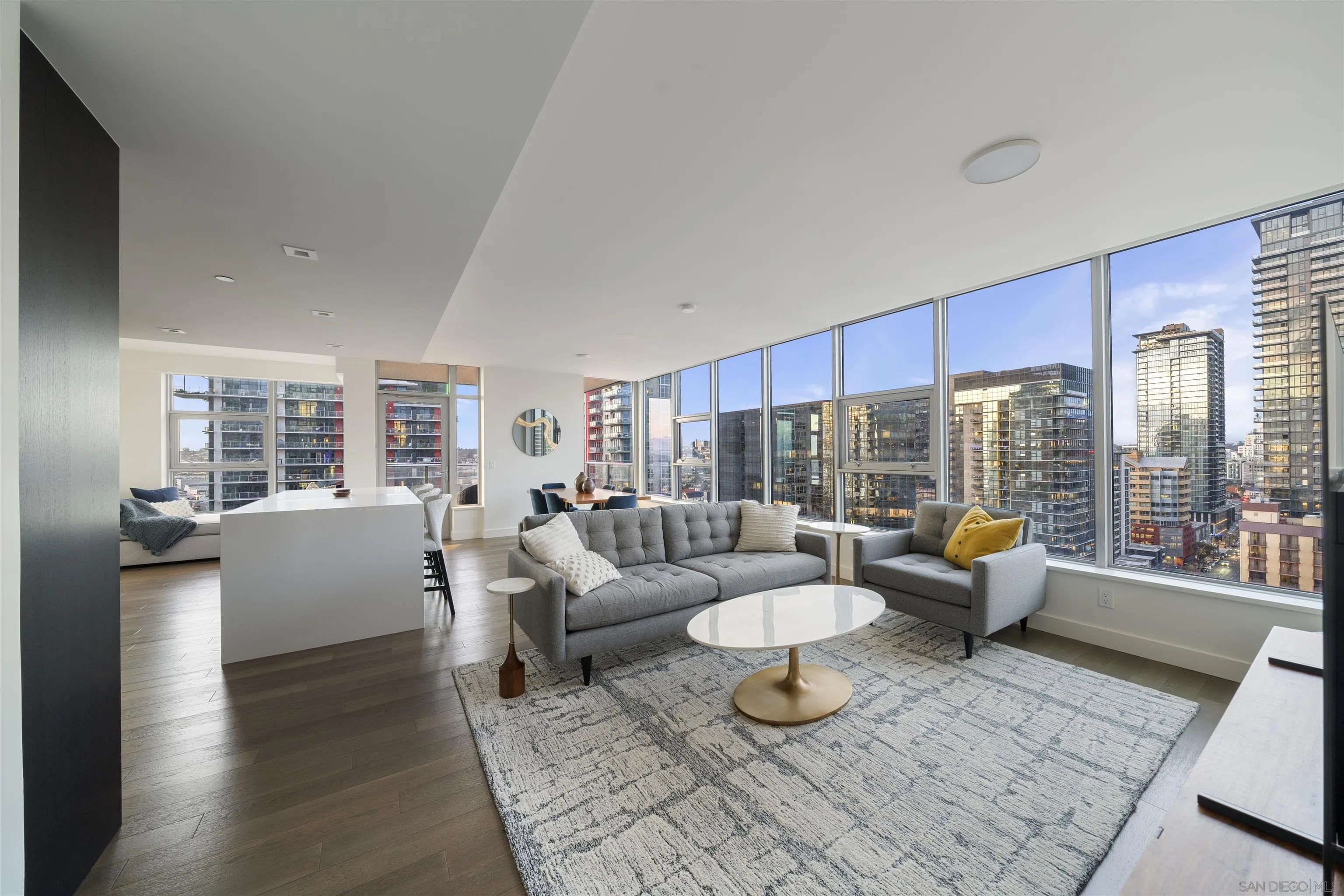 Photo #2: 250027789 Listing 