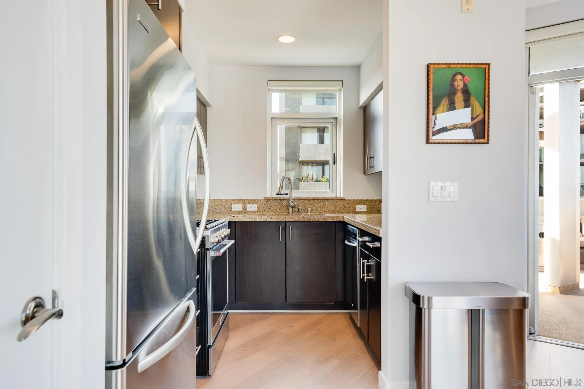 https://cdn.realtyfeed.com/cdn/127/250027795/4f0c6cf9c264cbe64a102913c8bfc63e.webp