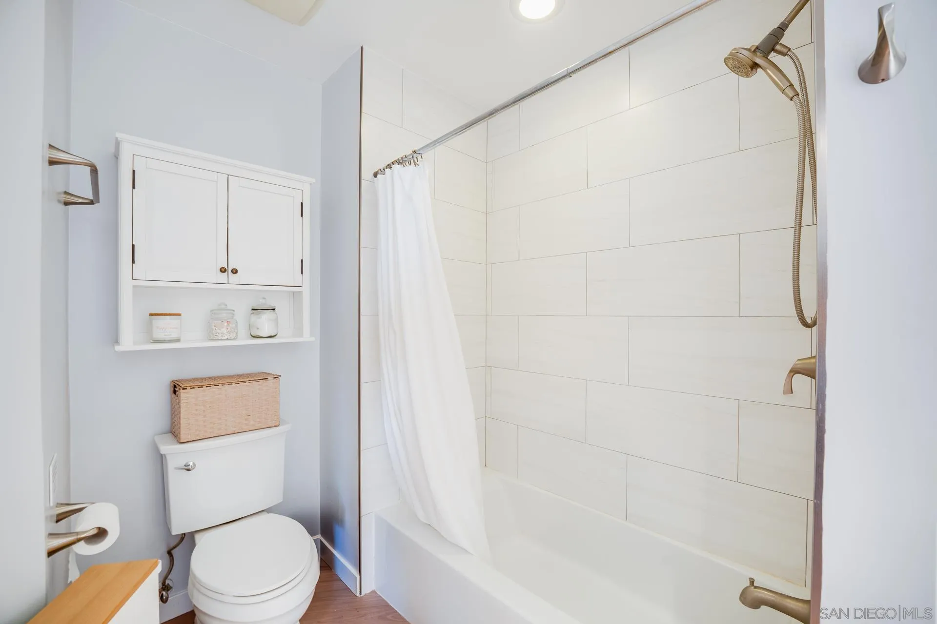 https://cdn.realtyfeed.com/cdn/127/250027795/d84c609e701f55a1f45c280291978648.webp