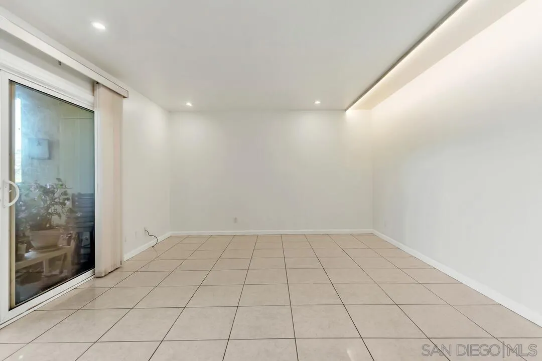 Photo #11: 250027810 Listing: Photo #11