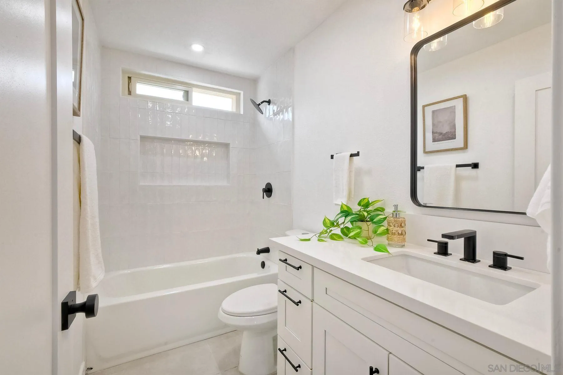https://cdn.realtyfeed.com/cdn/127/250027819/503fb2eadb4e2e0633a39ca72e24287a.webp