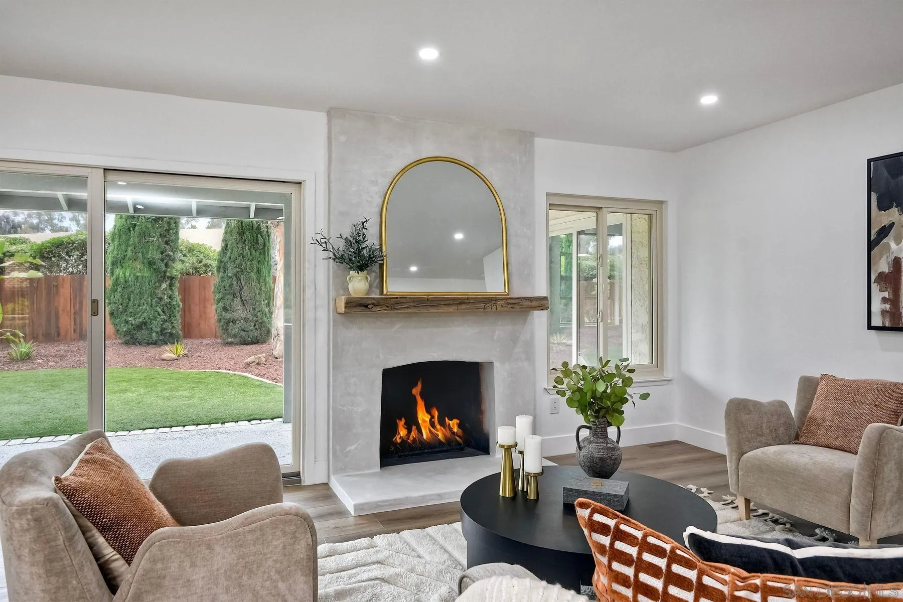 https://cdn.realtyfeed.com/cdn/127/250027819/518fbfd2915e6c2fd7b38e5ba96c40e8.webp