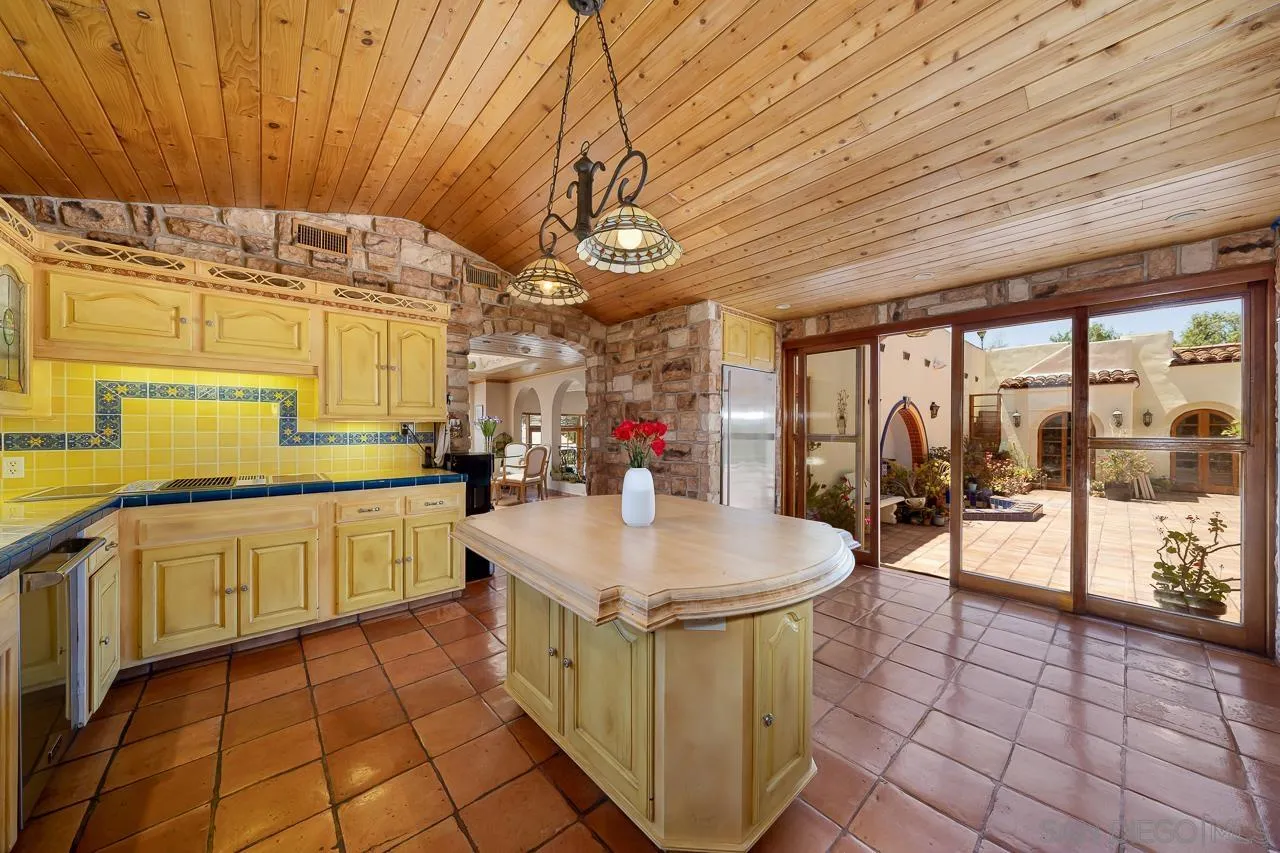https://cdn.realtyfeed.com/cdn/127/250027842/42be34d911a00bb9b1499999bb898004.webp
