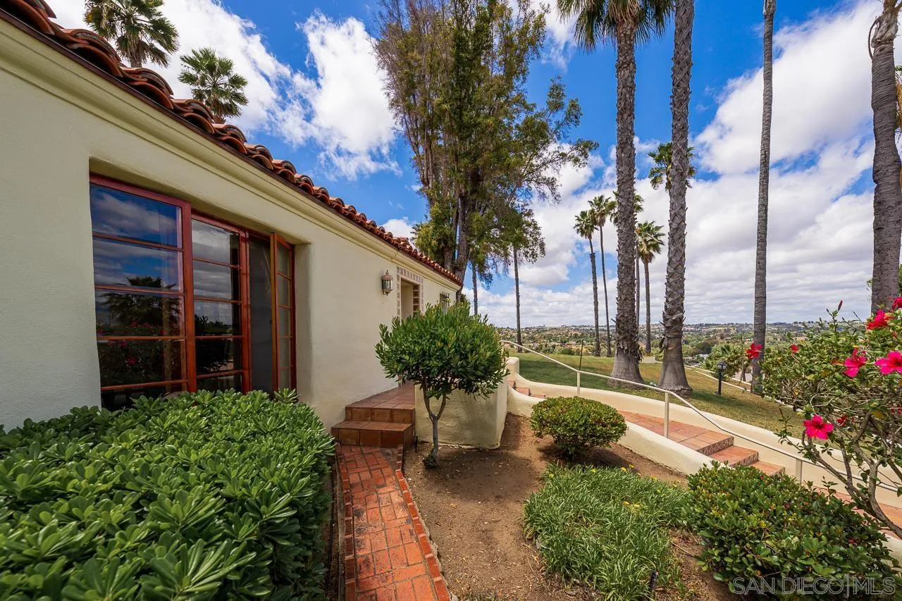 https://cdn.realtyfeed.com/cdn/127/250027842/70605819b37a585eb308a8cd376ae5d6.webp