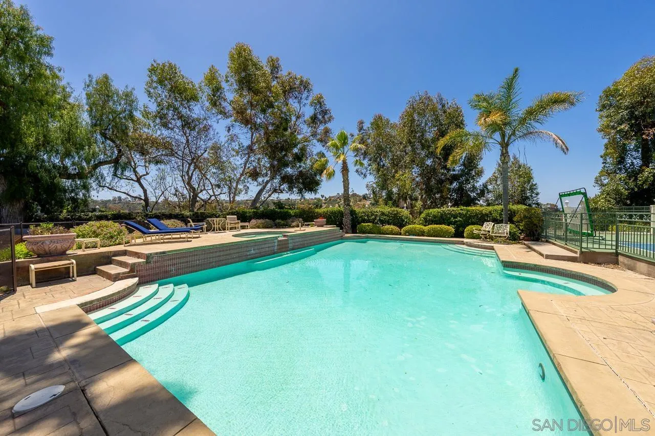 https://cdn.realtyfeed.com/cdn/127/250027842/a9509d233f9cc5888e925a6bccc9e68a.webp