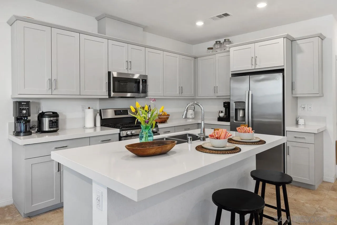 Photo #4: 250027872 Listing 