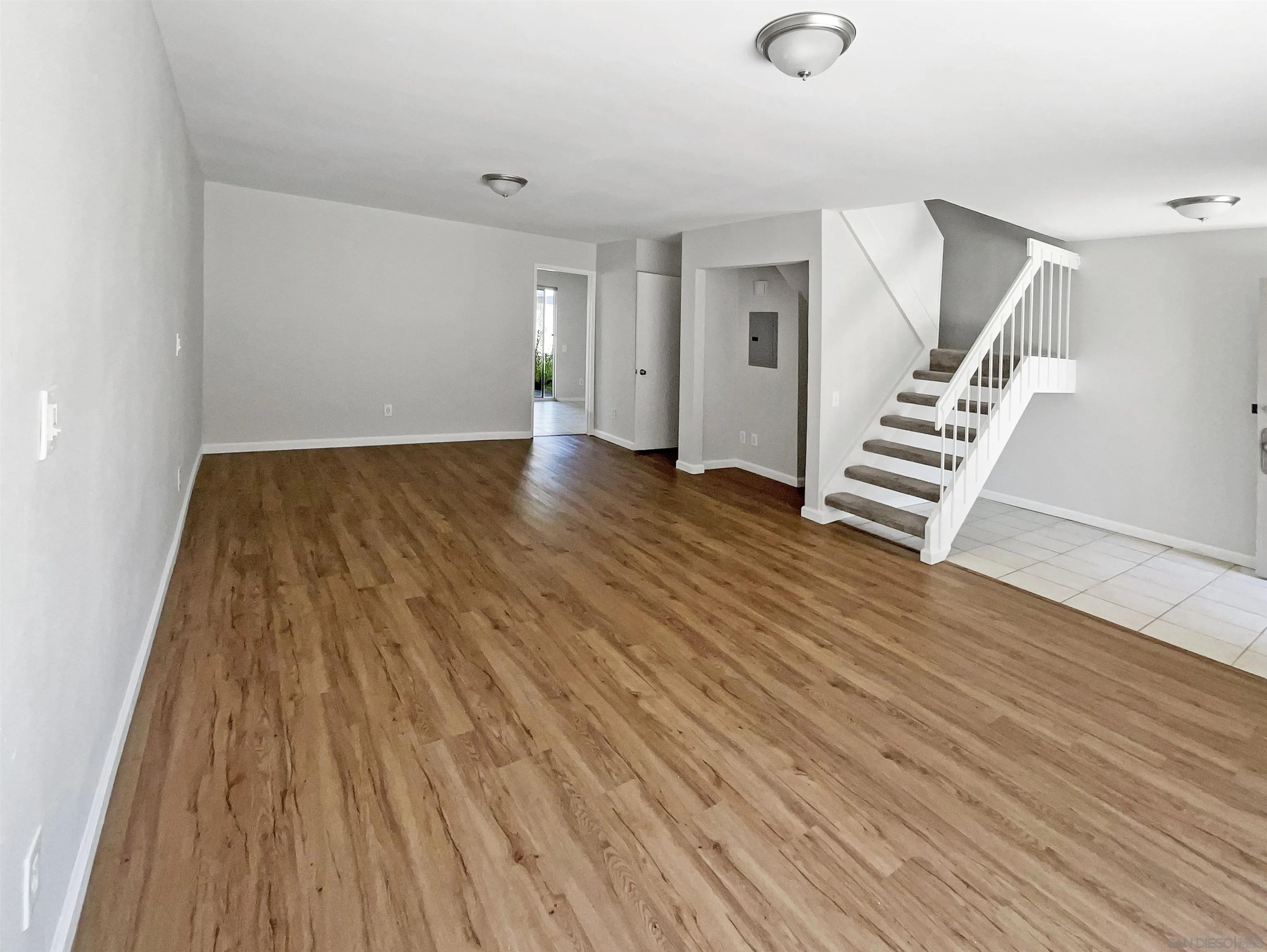 Photo #3: 250027894 Listing 