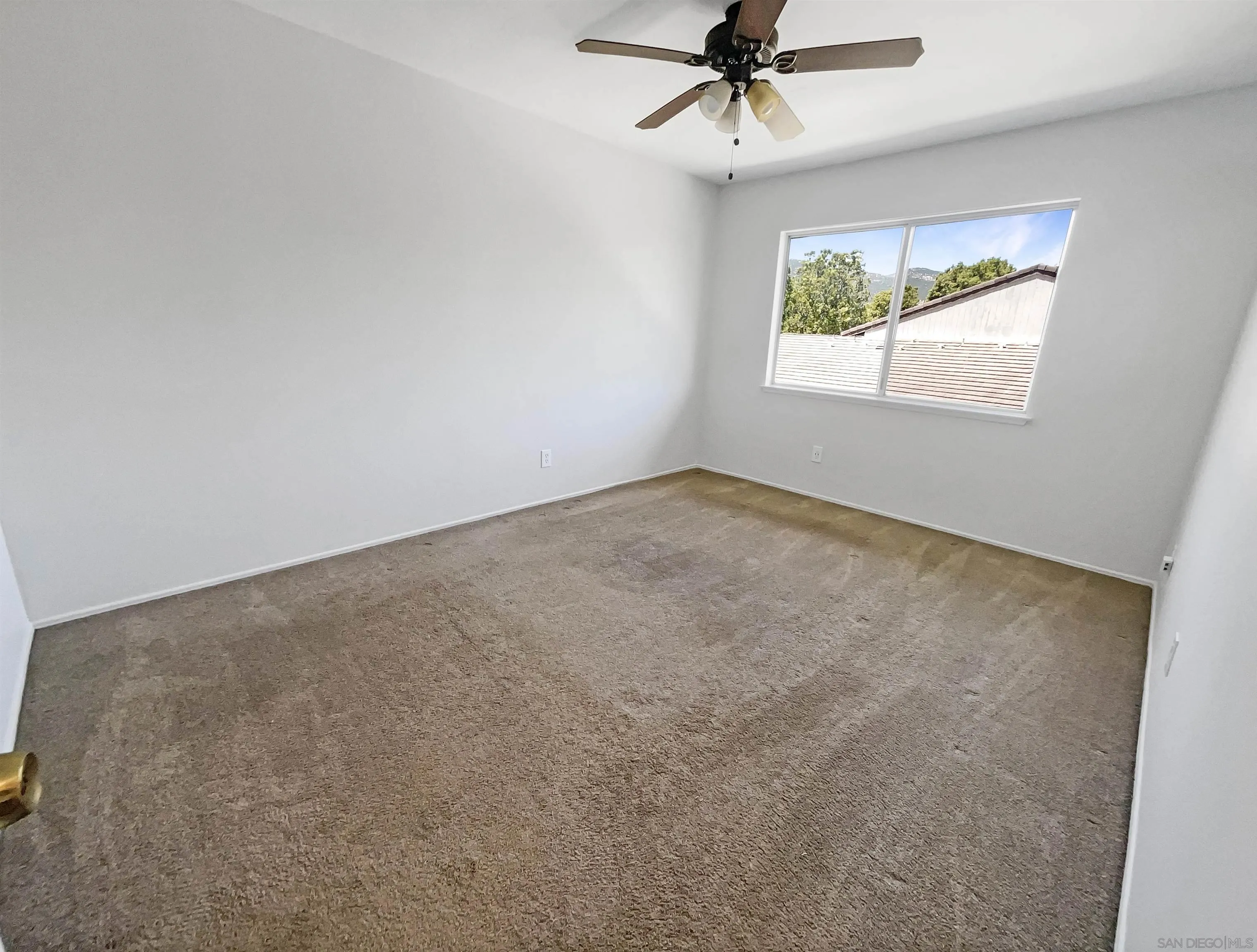 Photo #15: 250027894 Listing: Photo #15