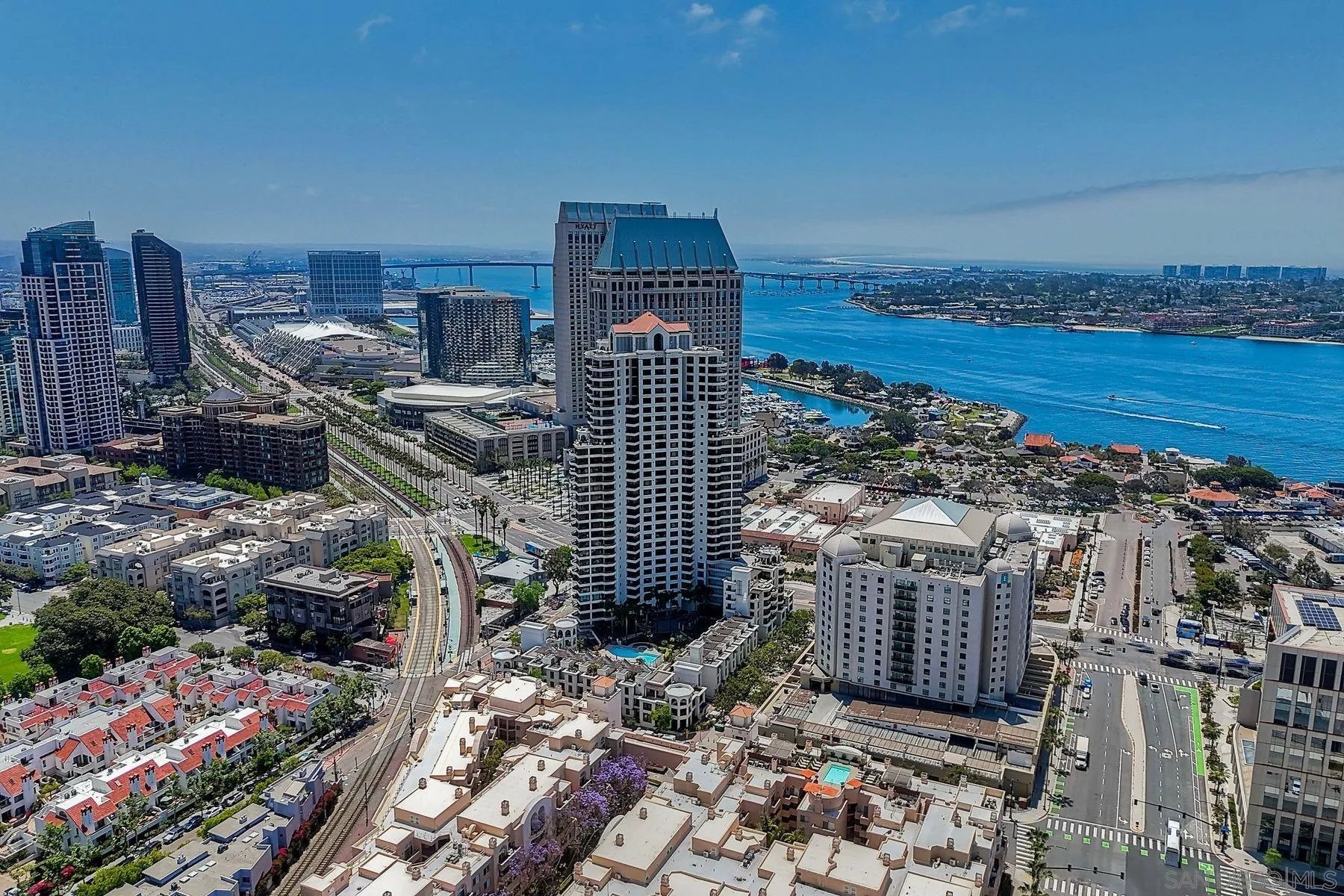 https://cdn.realtyfeed.com/cdn/127/250027957/03e8bb9d47a2569b228384dac418bd88.webp