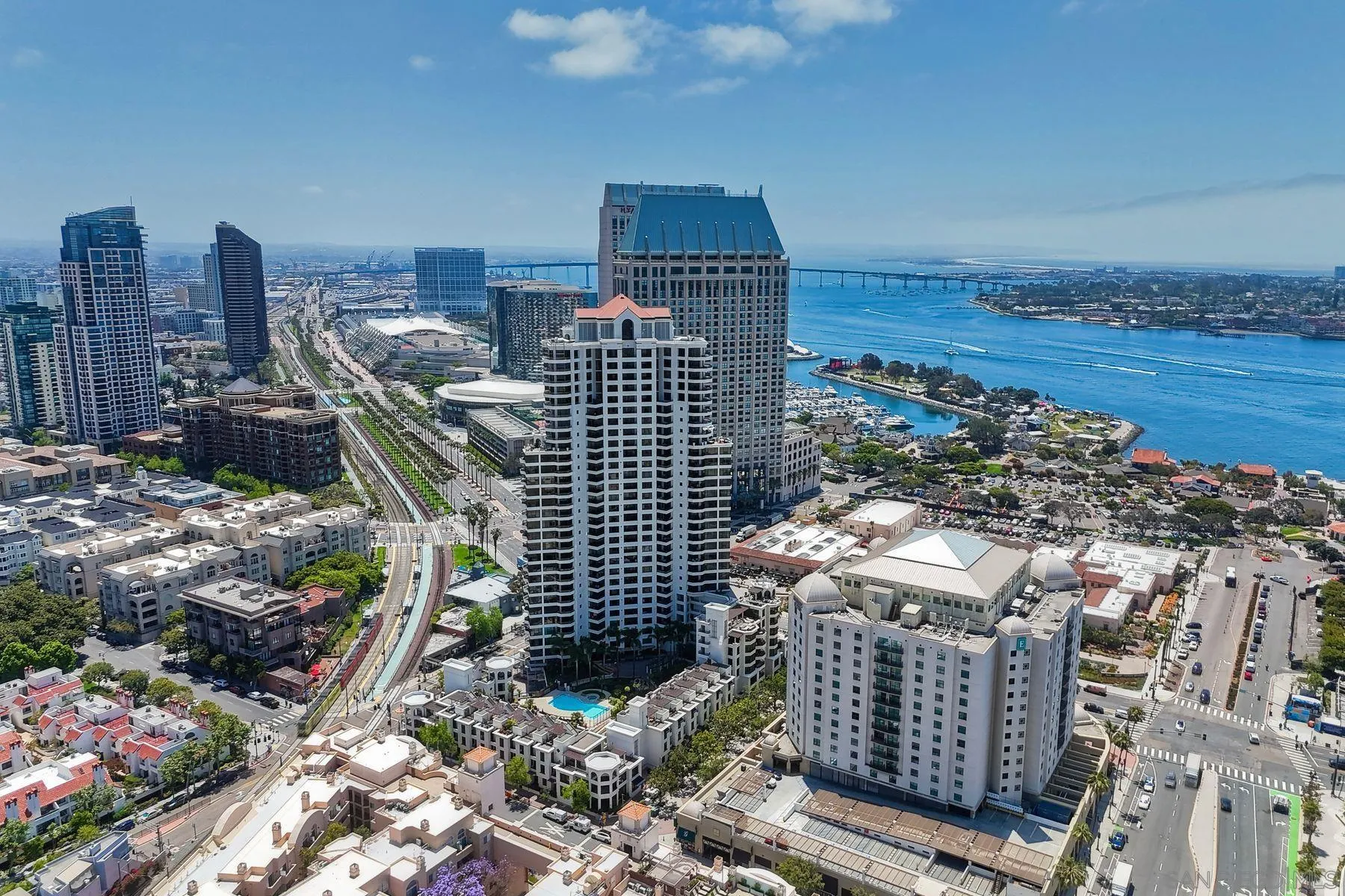 https://cdn.realtyfeed.com/cdn/127/250027957/506370b50bf83804b4d2beaf0c7f33fb.webp