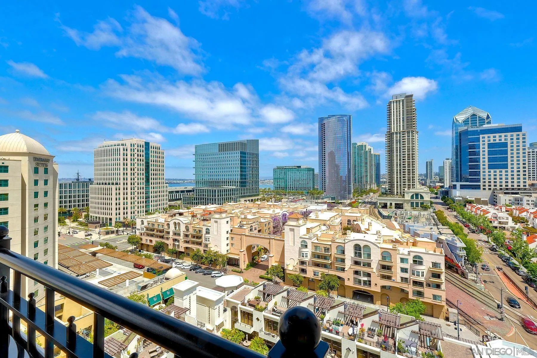 https://cdn.realtyfeed.com/cdn/127/250027957/58a9c5af0c9029ba89494b795018cc3d.webp