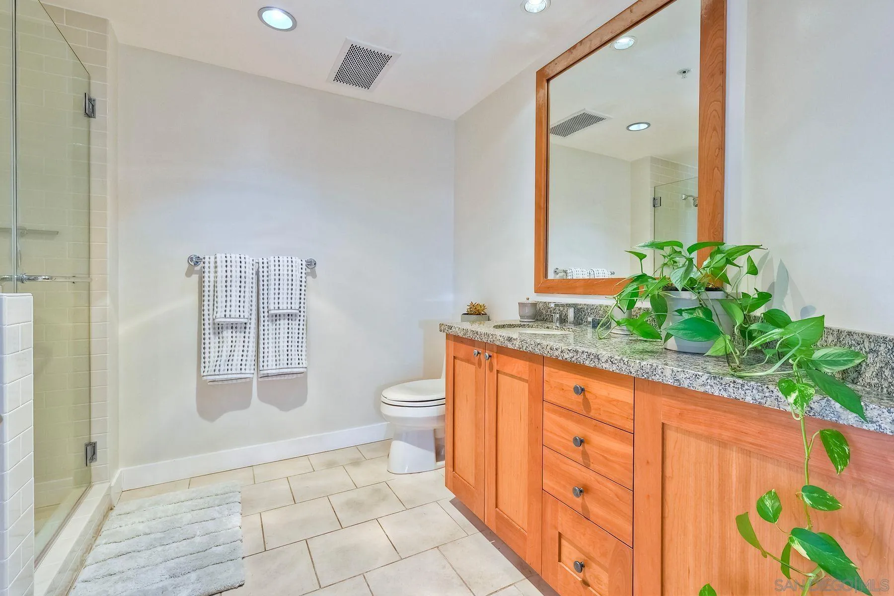 https://cdn.realtyfeed.com/cdn/127/250027957/59f71243751e3210c6c4f339c3ac5524.webp
