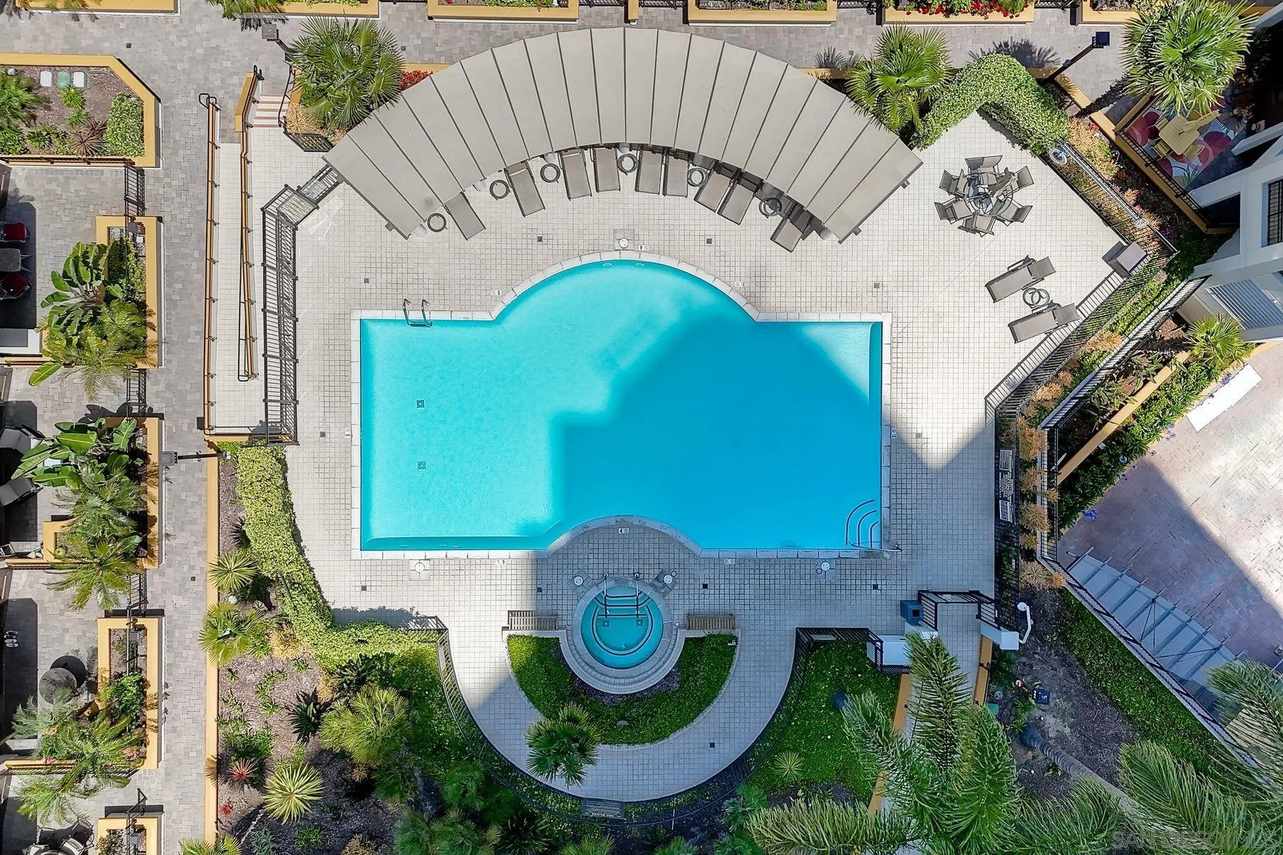 https://cdn.realtyfeed.com/cdn/127/250027957/af65013eabaa68ea519c2387f5c899ef.webp
