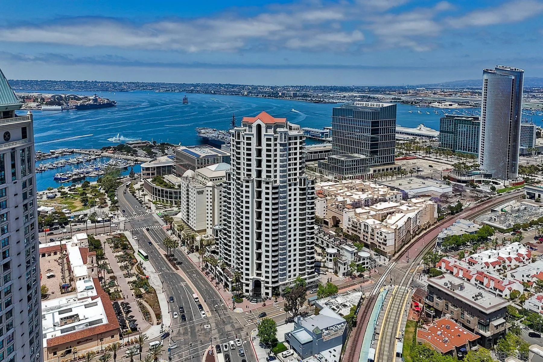 https://cdn.realtyfeed.com/cdn/127/250027957/cc9f75ae8ddc93e24e3be54110bedfcf.webp